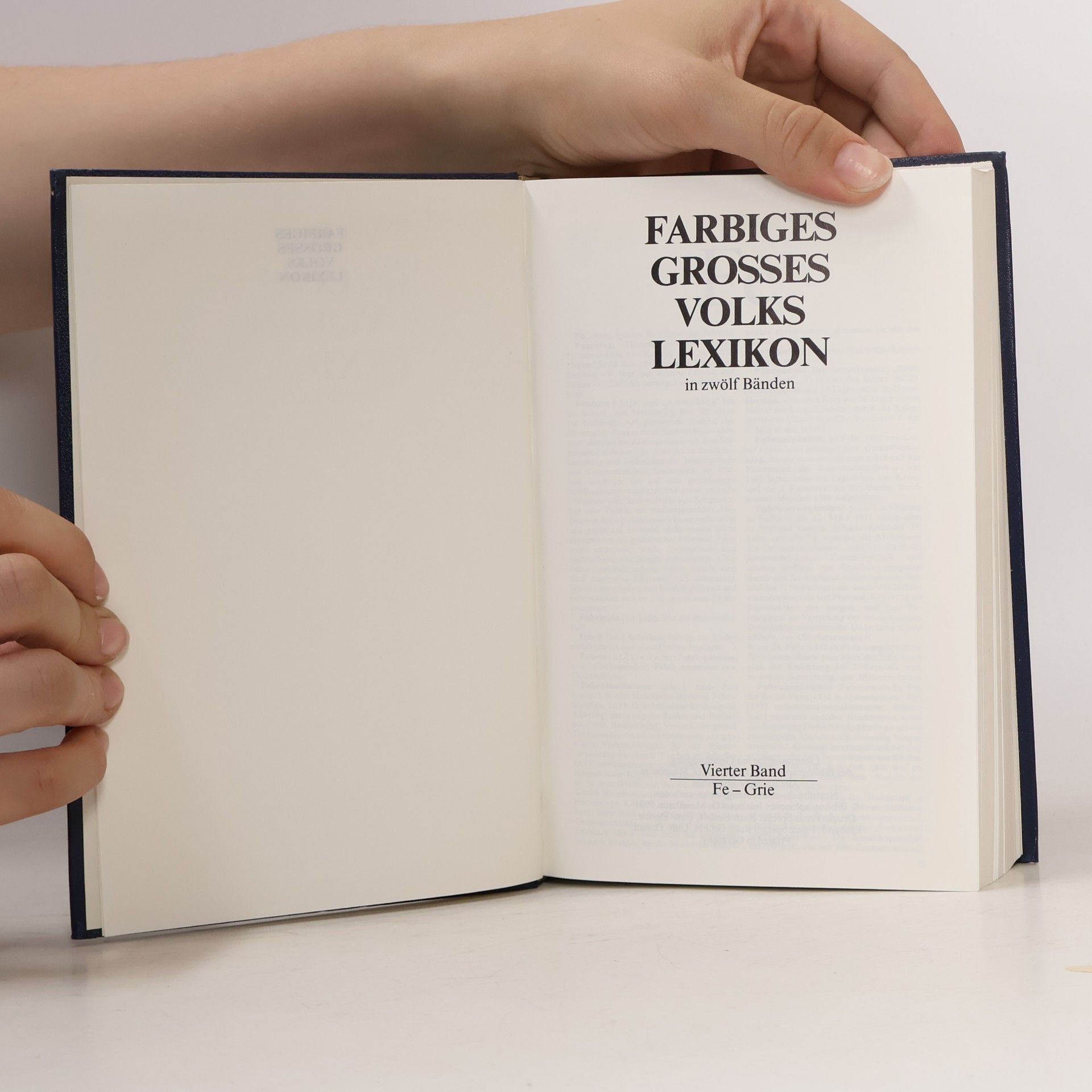 kolektiv Farbiges Grosses Volks Lexikon 4