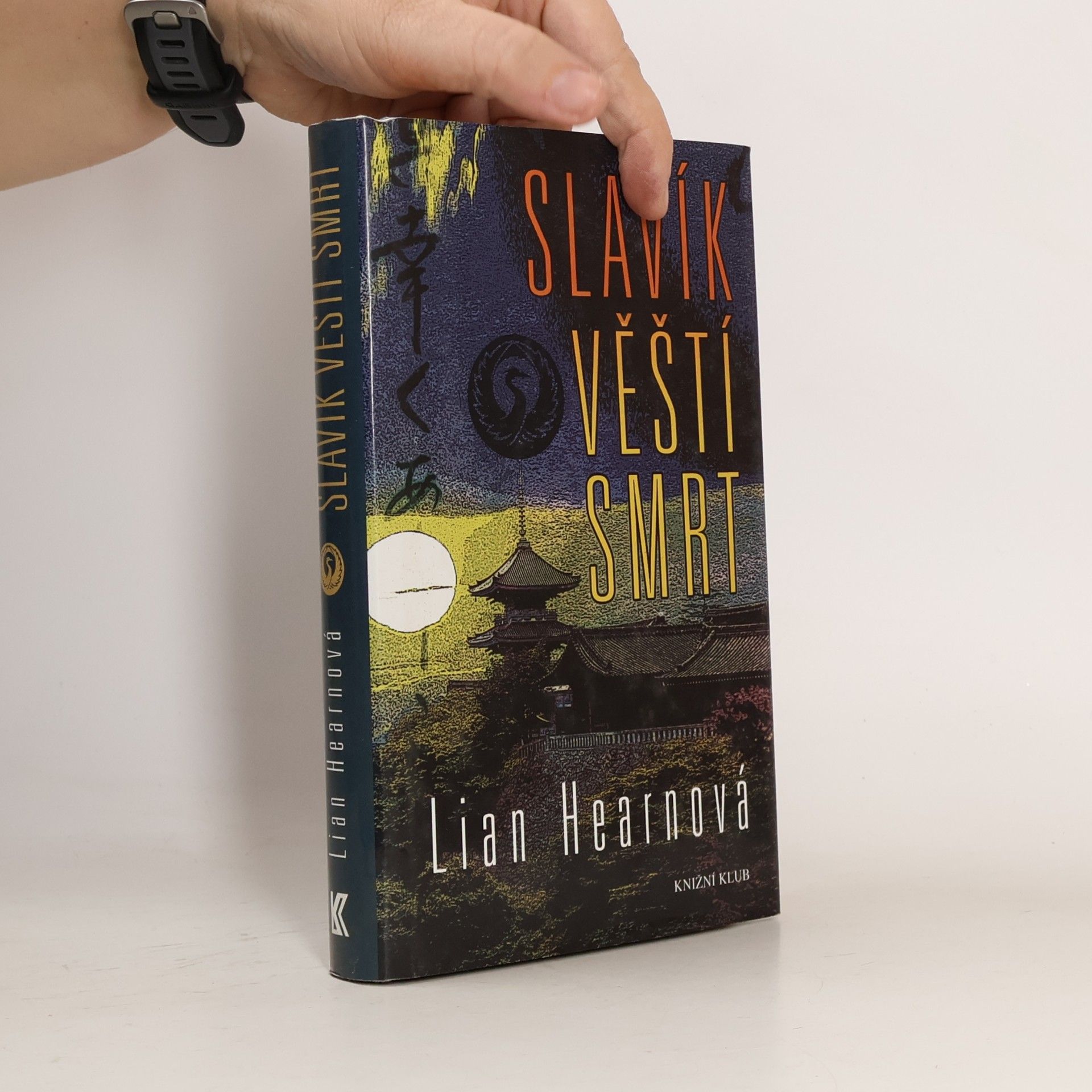 Lian Hearn Slavík věští smrt
