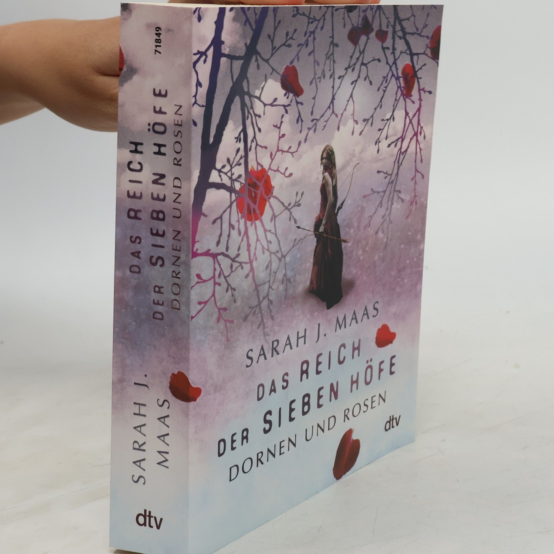 Sarah J. Maas Das Reich der sieben Höfe. Dornen und Rosen