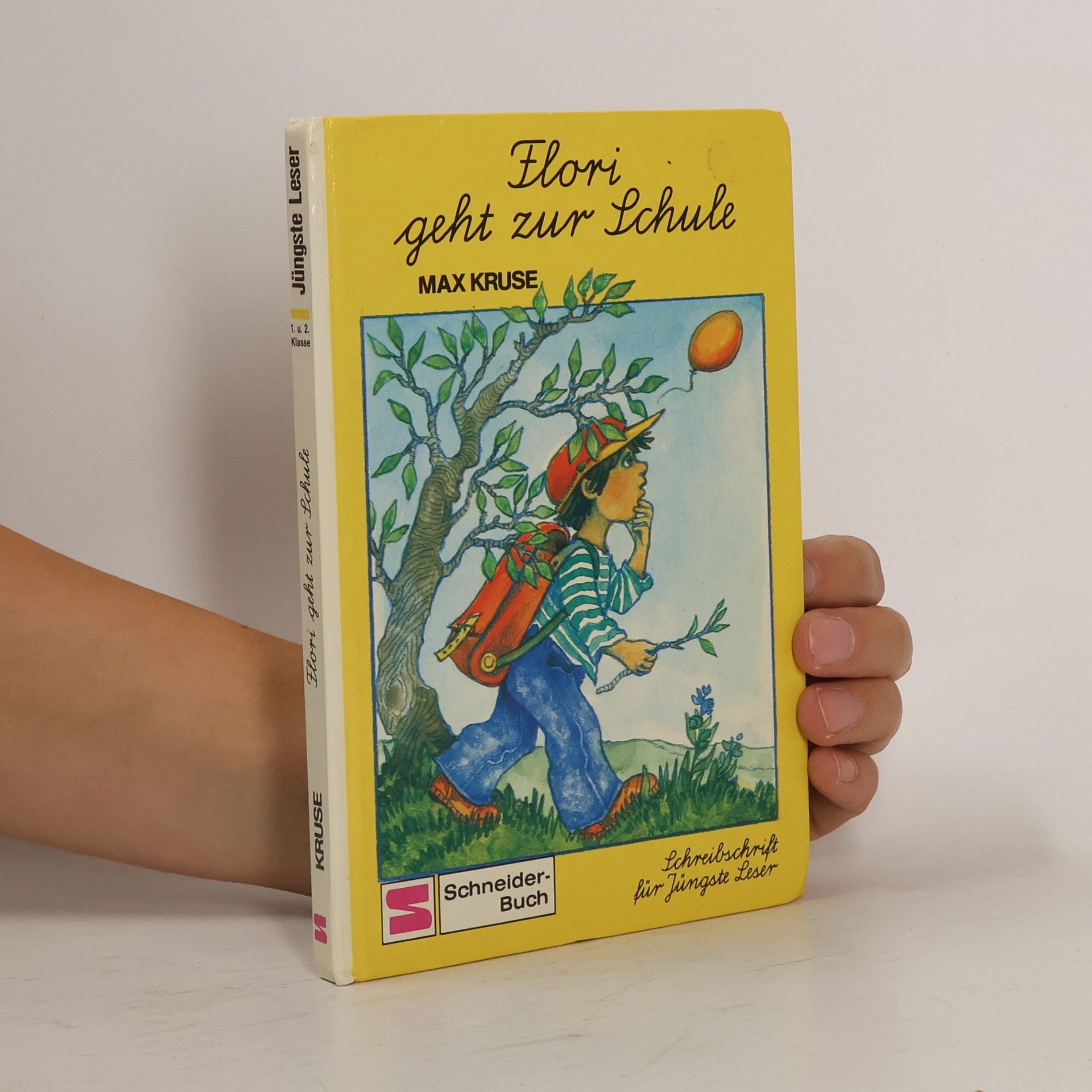 Max Kruse Flori geht zur Schule