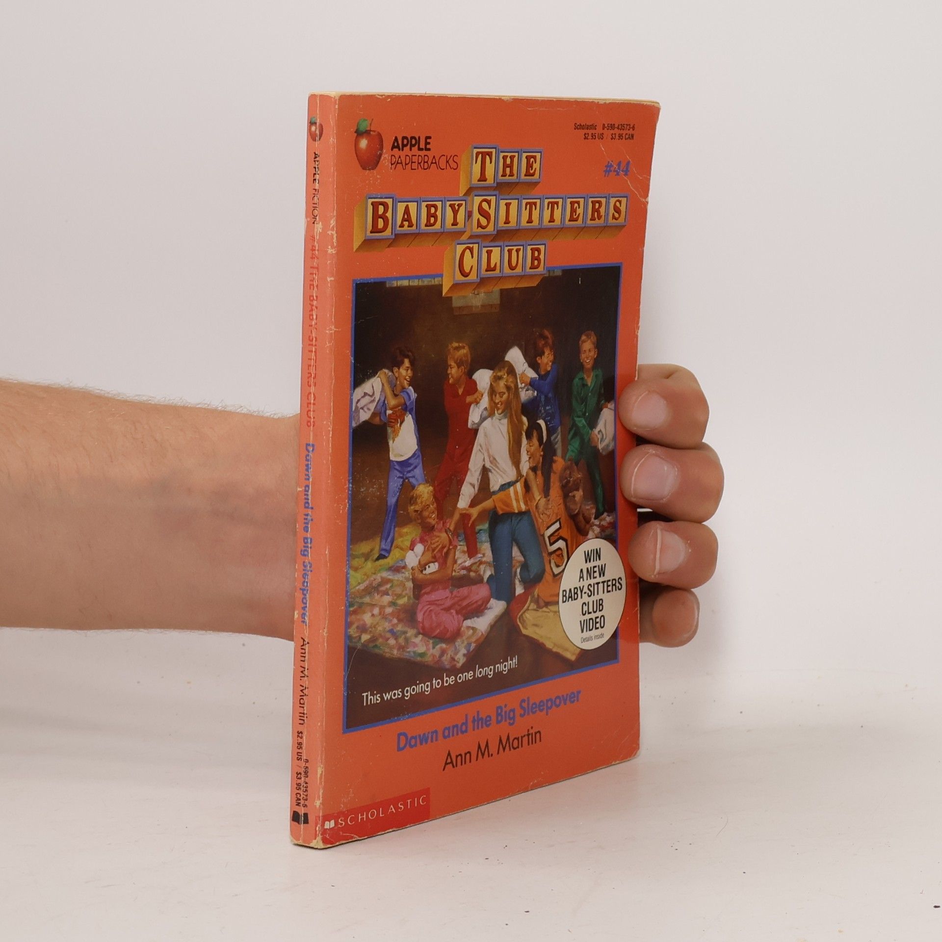 Ann M. Martin The Baby-Sitters Club - 44: Dawn and the Big Sleepover