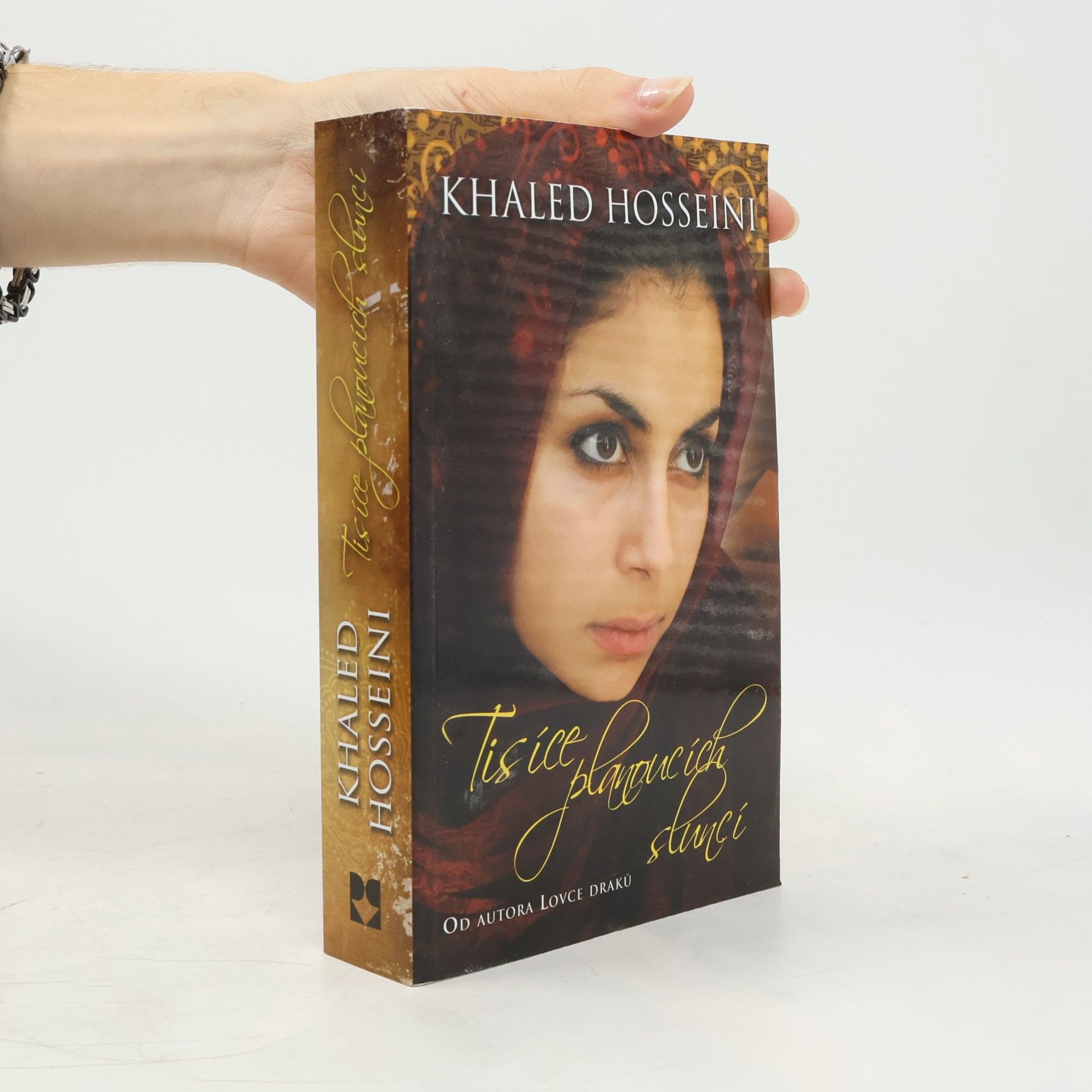 Khaled Hosseini Tisíce planoucích sluncí