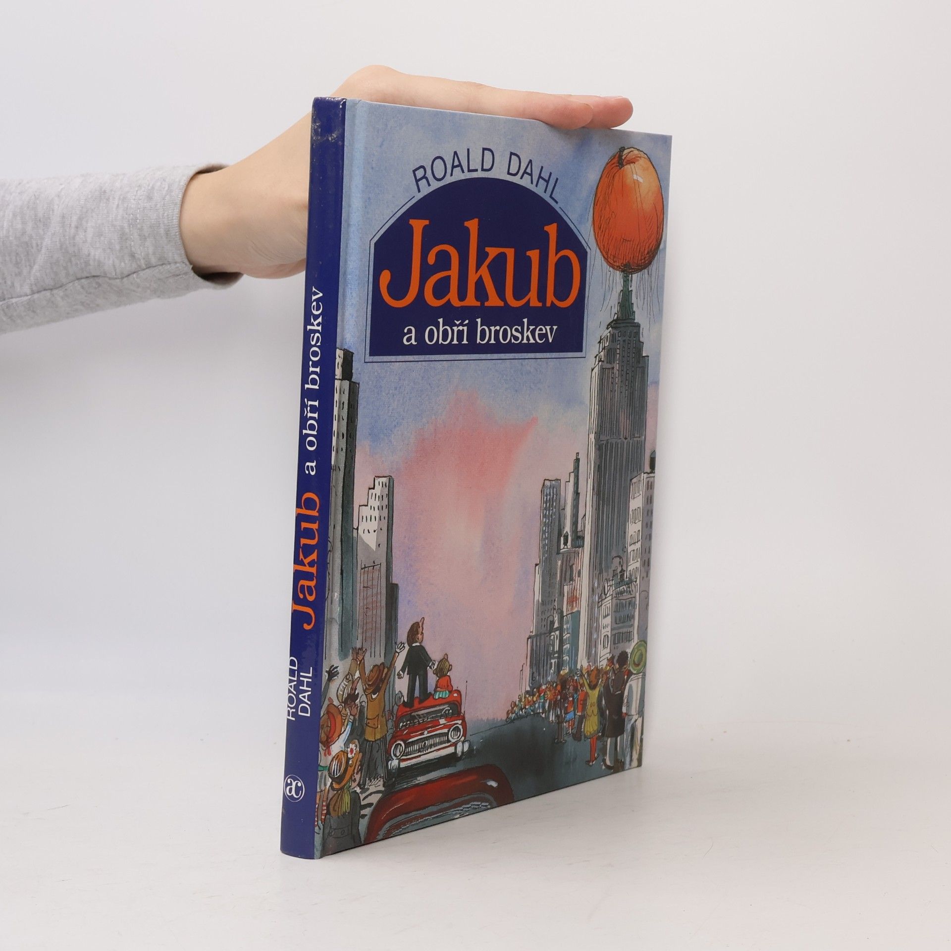 Jakub a obří broskev