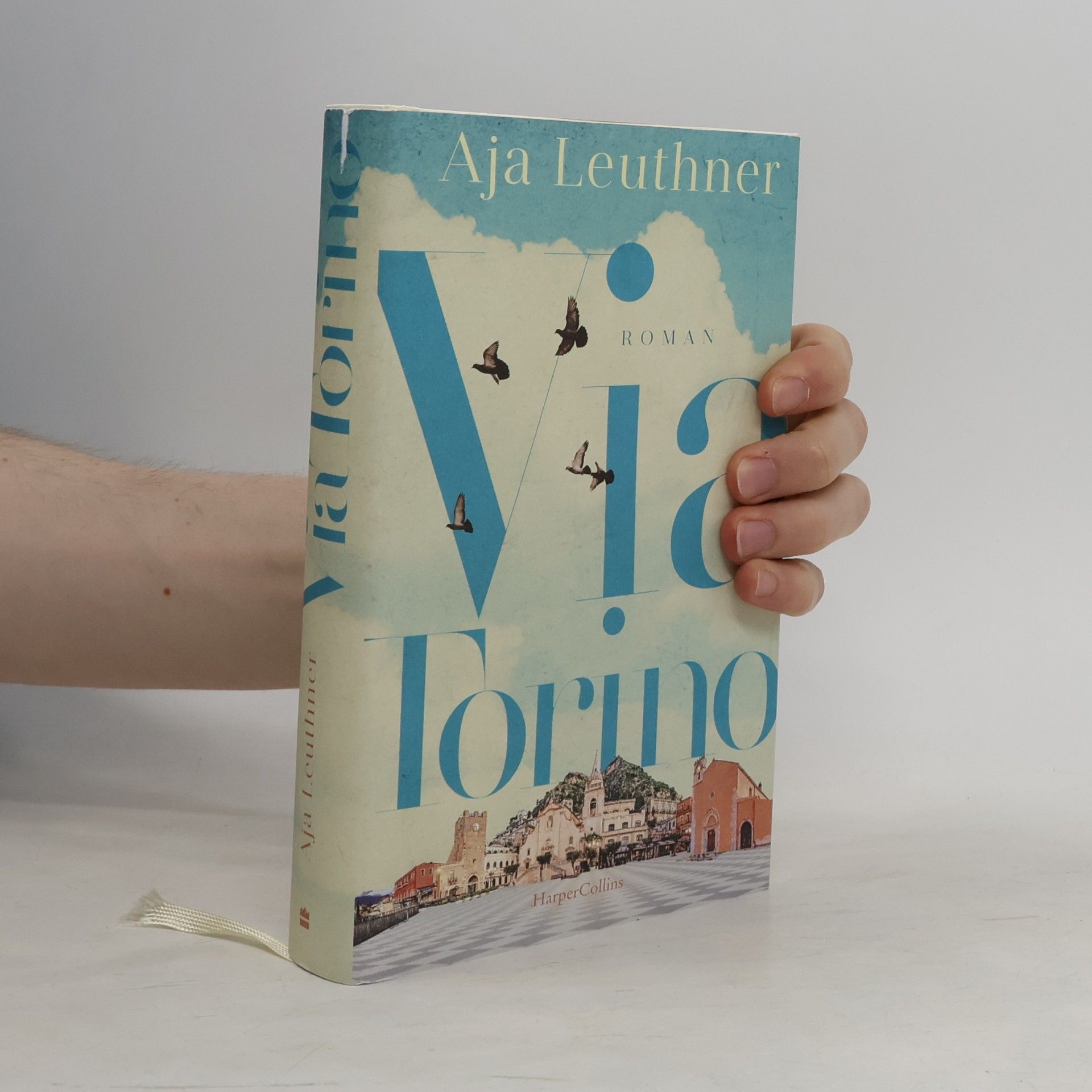 Aja Leuthner Via Torino