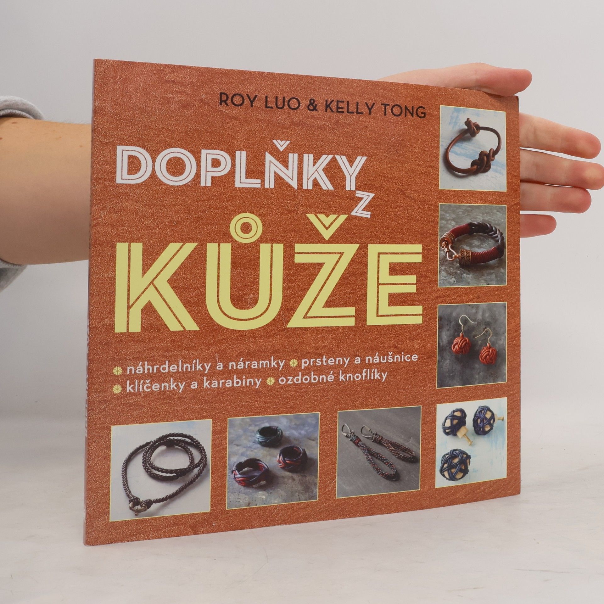Kelly Tong Doplňky z kůže