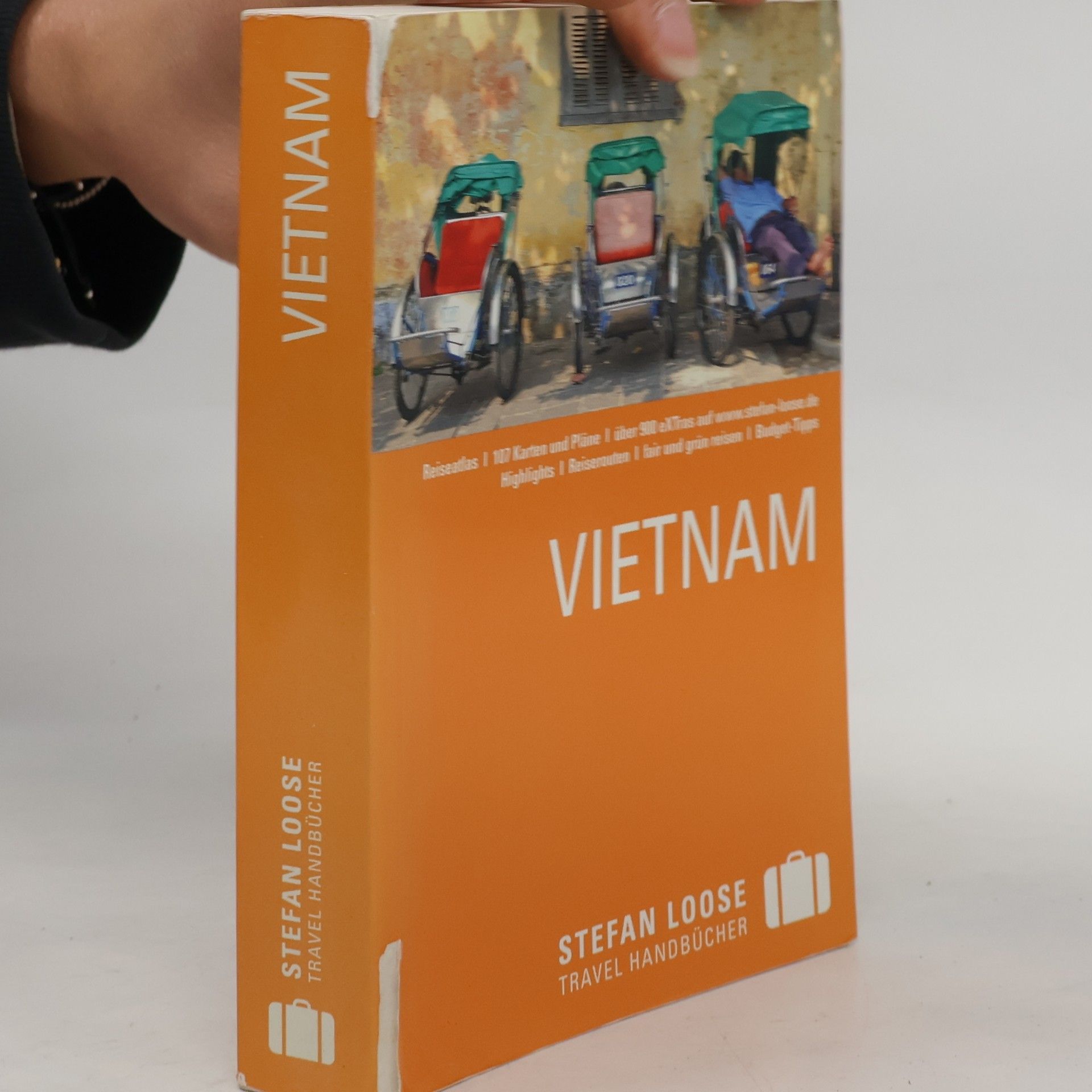 Andrea Markand Vietnam