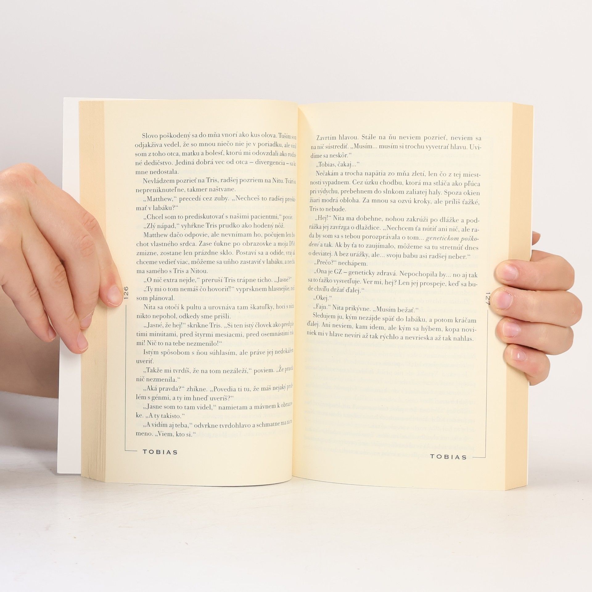 Veronica Roth Experiment