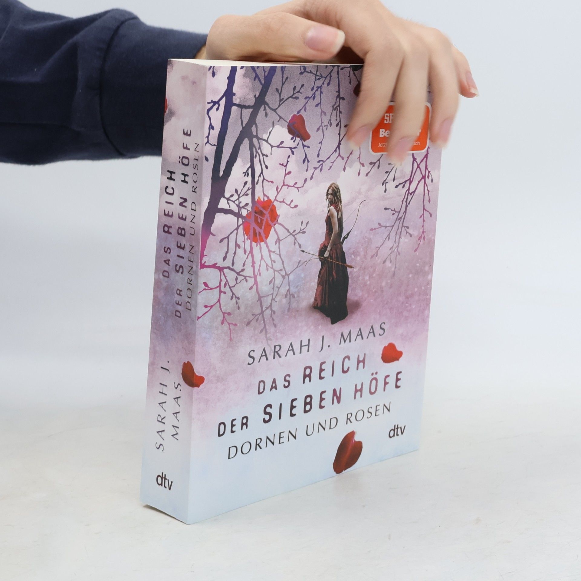 Sarah J. Maas Das Reich der sieben Höfe. Dornen und Rosen