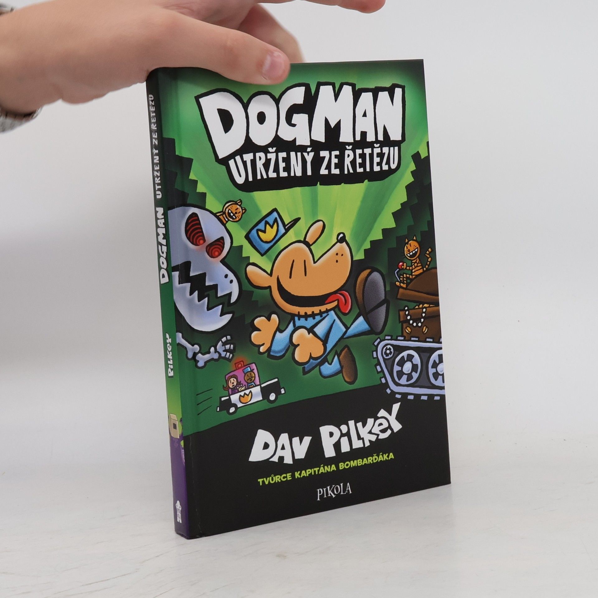 Dav Pilkey Dogman utržený ze řetězu