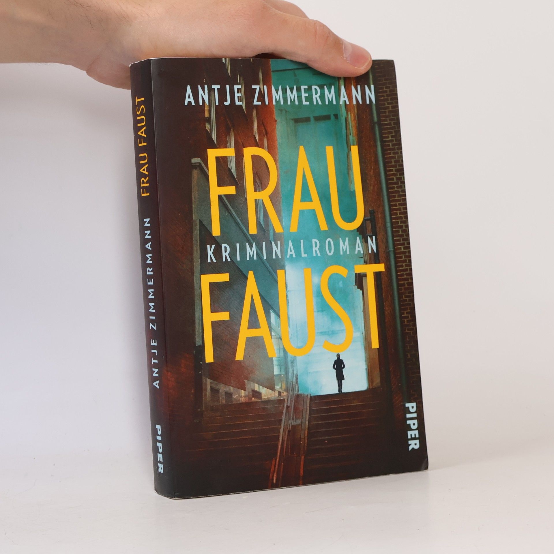 Frau Faust