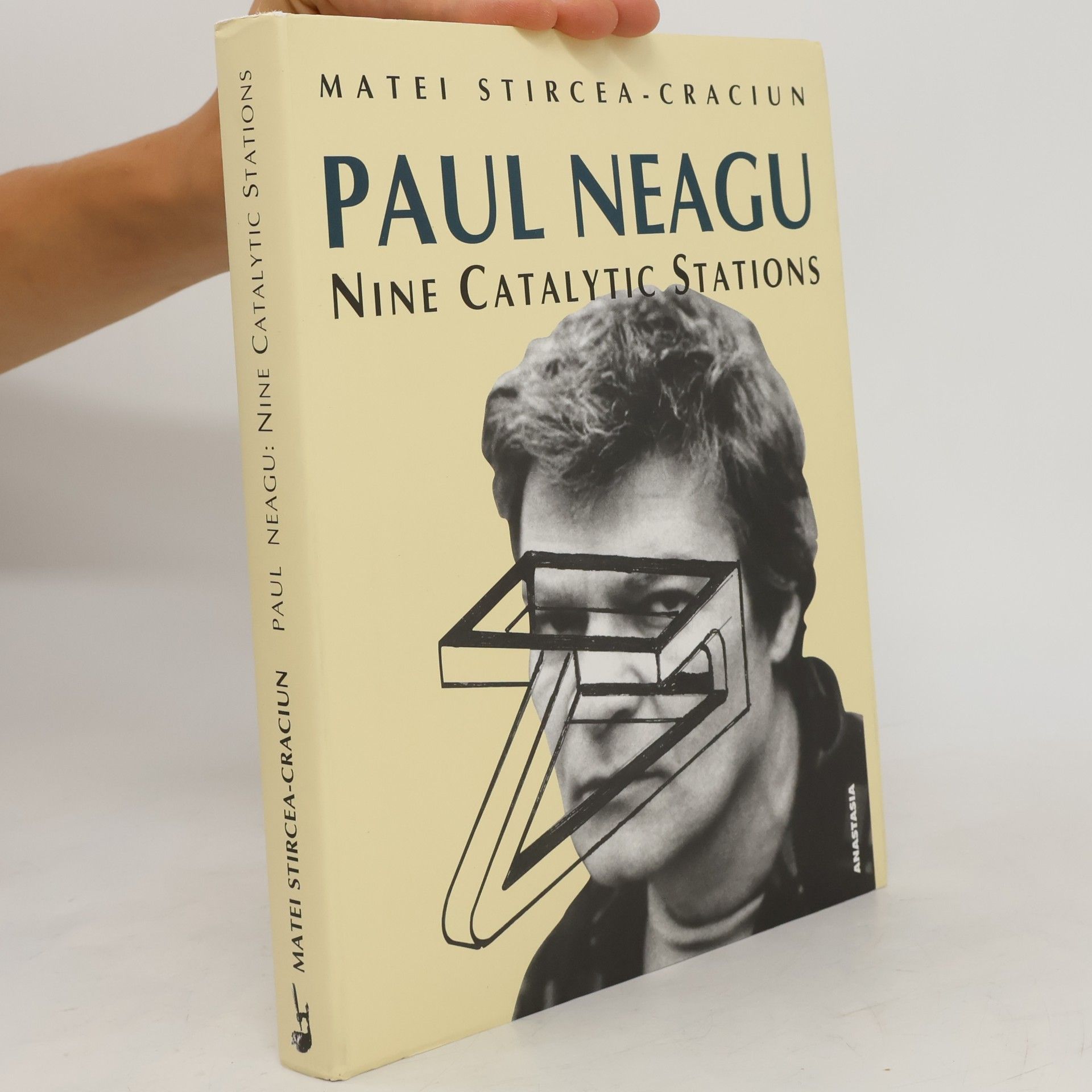 Paul Neagu