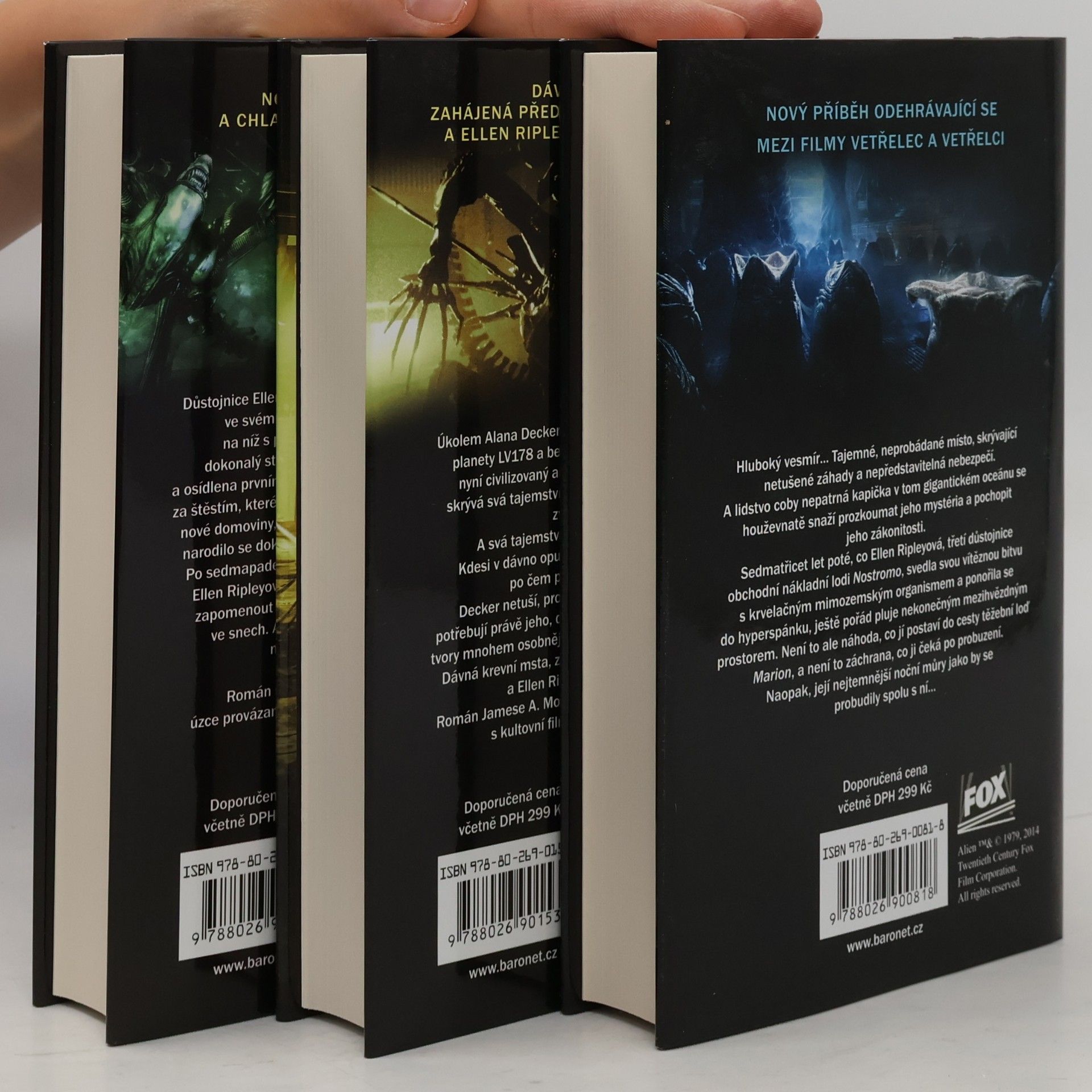 A. Moore Moore Trilogie Vetřelec