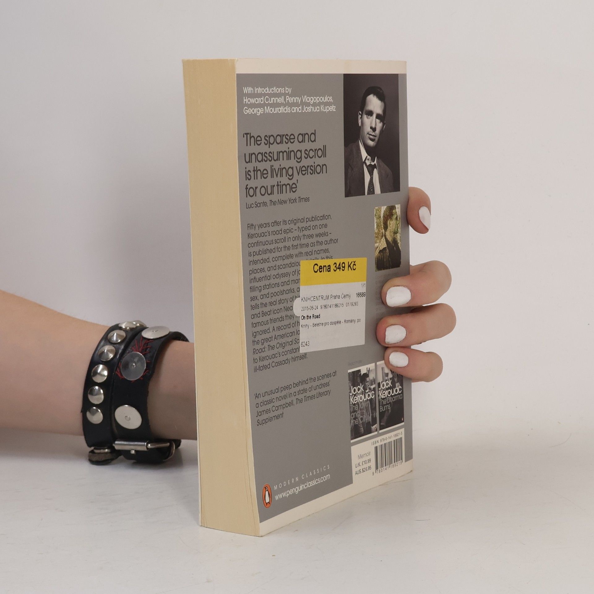 Jack Kerouac On the road : the original scroll