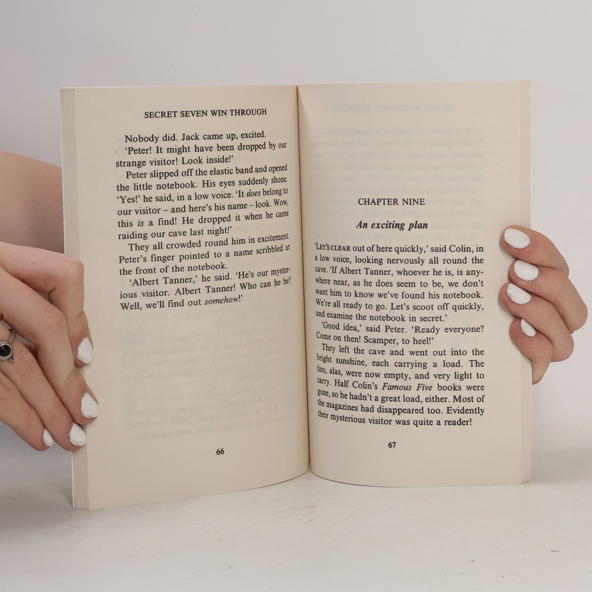 Enid Blyton Secret Seven Win Through