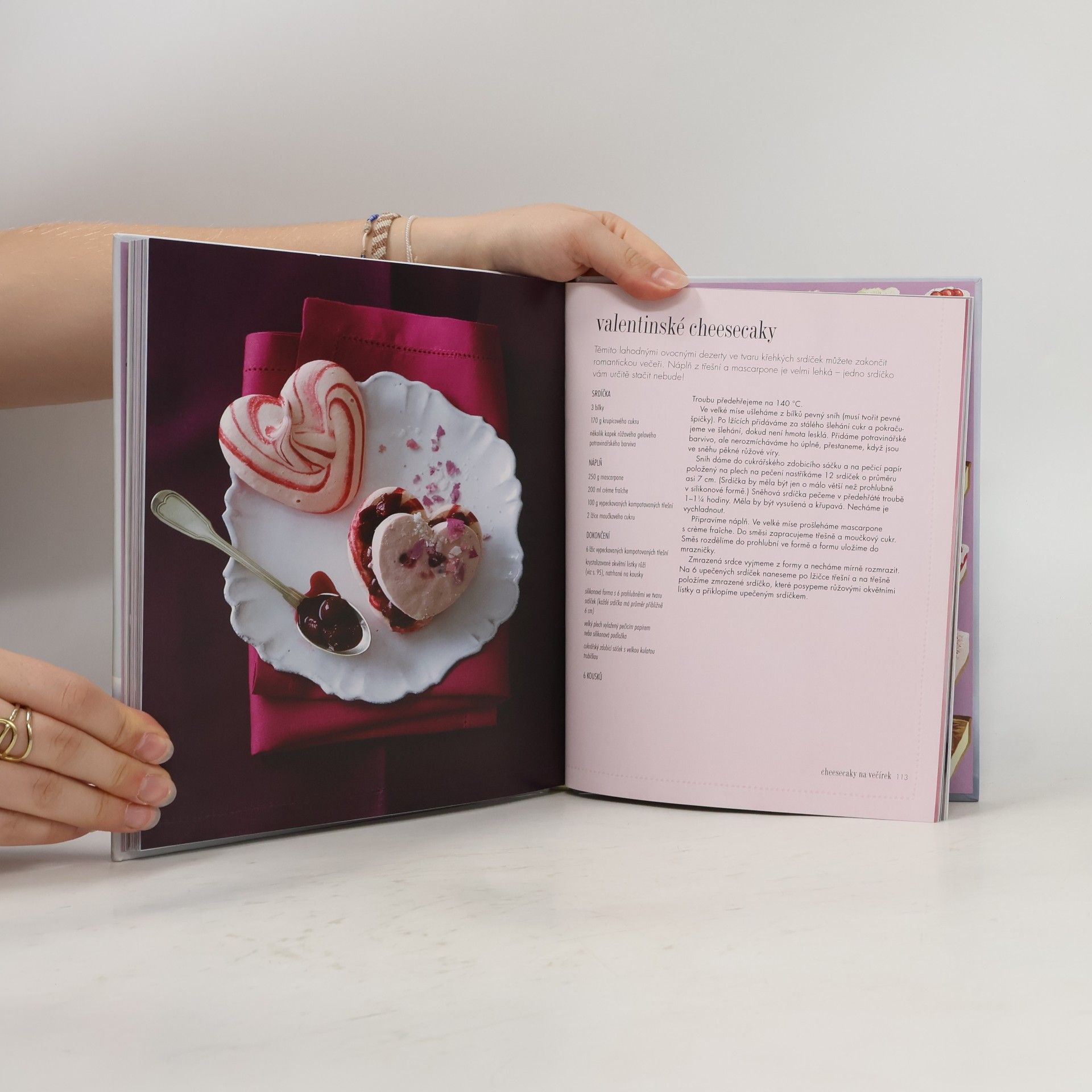Hannah Miles Božský cheesecake - 60 receptů na dokonalé moučníky s čerstvým tvarohovým sýrem