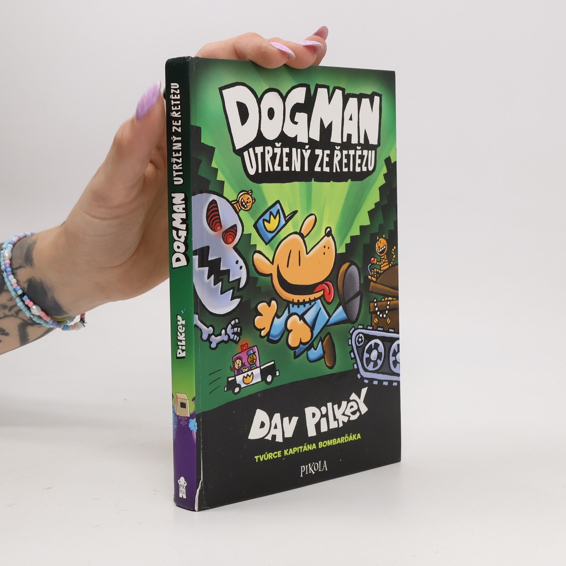 Dav Pilkey Dogman utržený ze řetězu