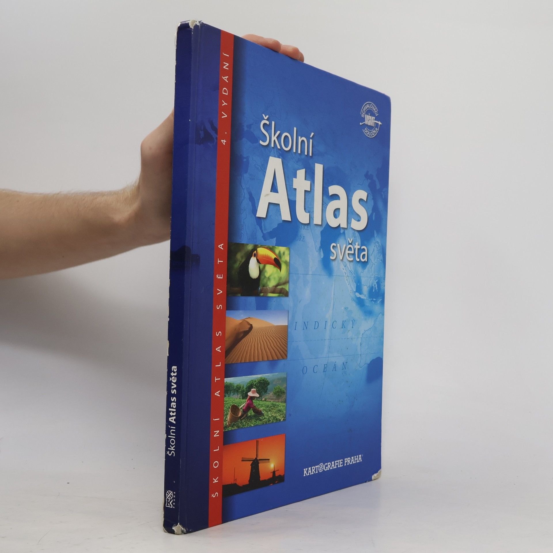 kolektiv Školní atlas světa