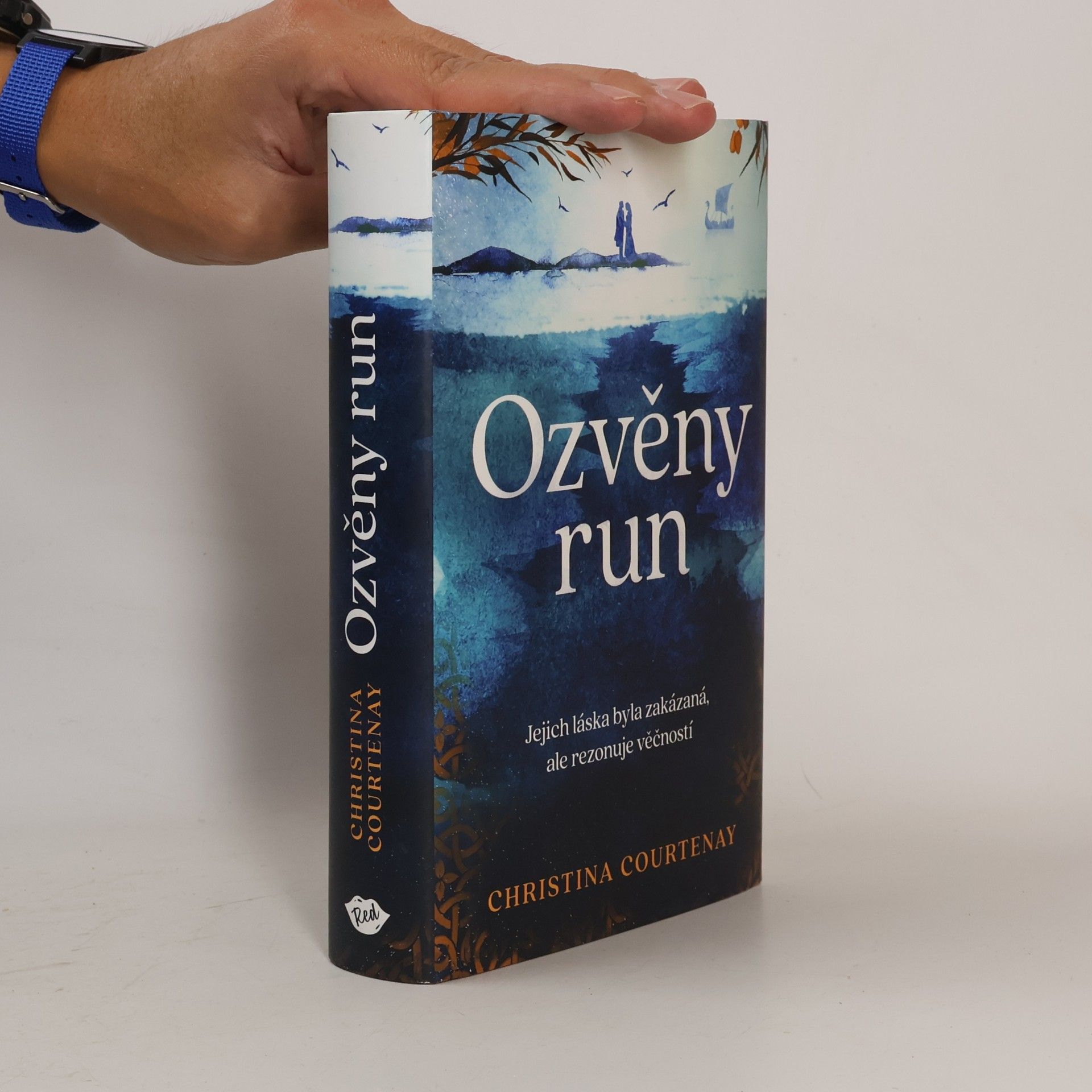 Christina Courtenay Ozvěny run