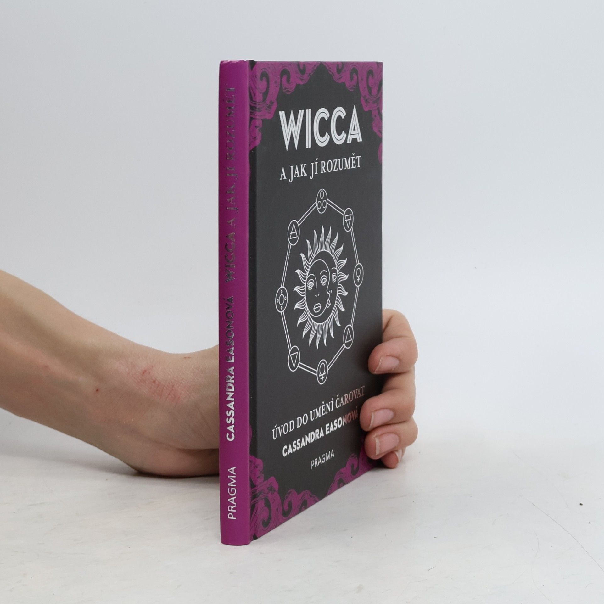 Cassandra Eason Wicca a jak jí rozumět