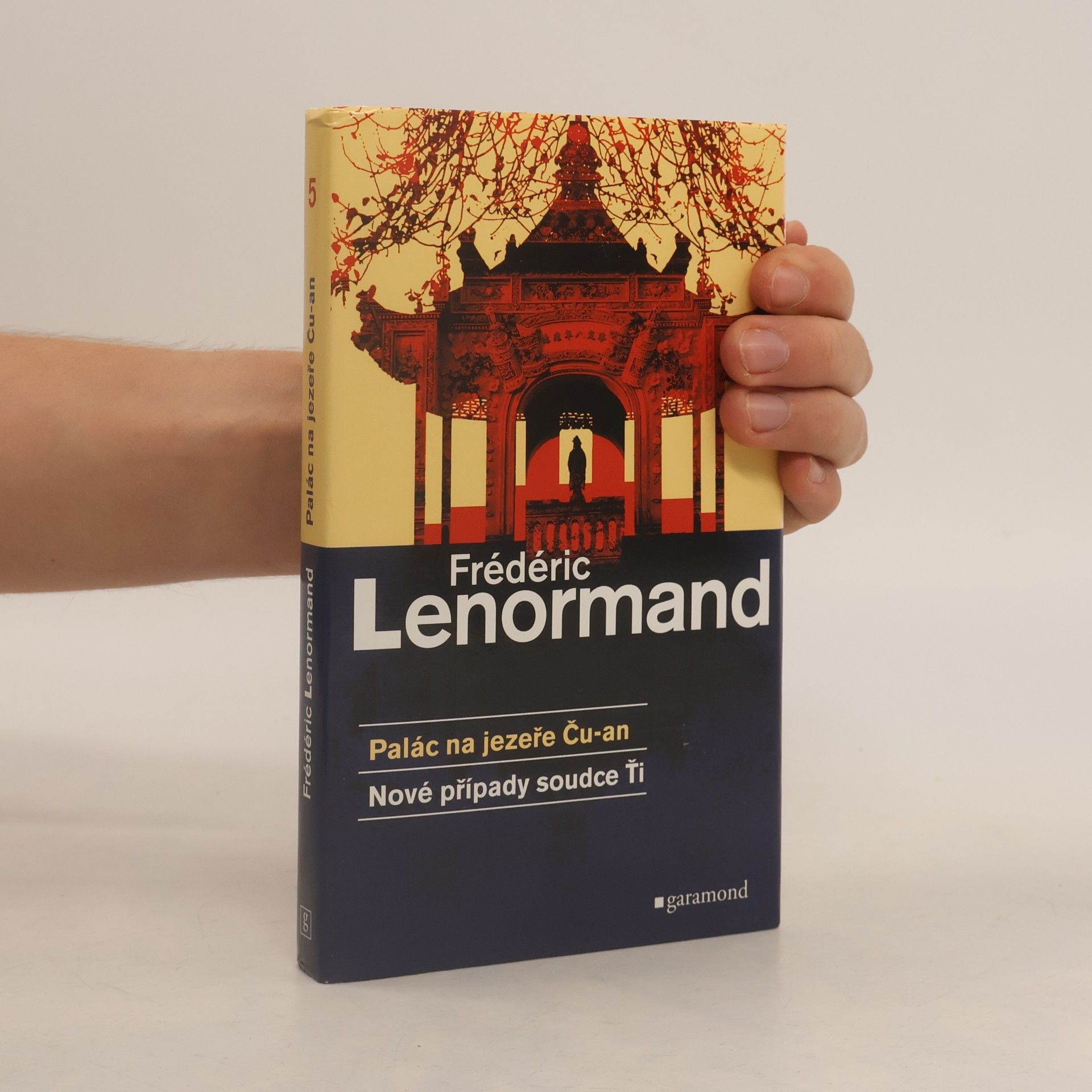 Frédéric Lenormand Palác na jezeře Ču-an