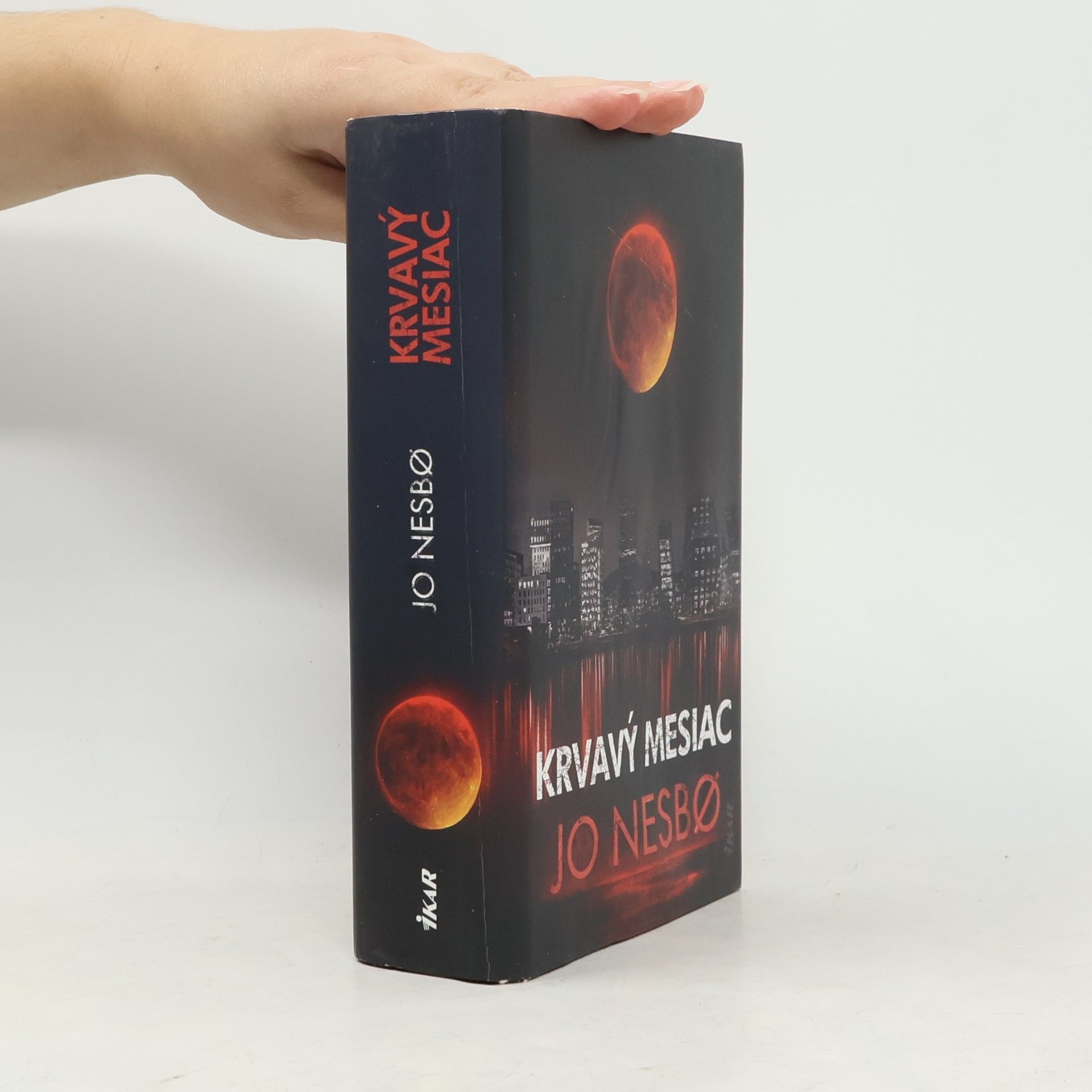Jo Nesbø Krvavý mesiac