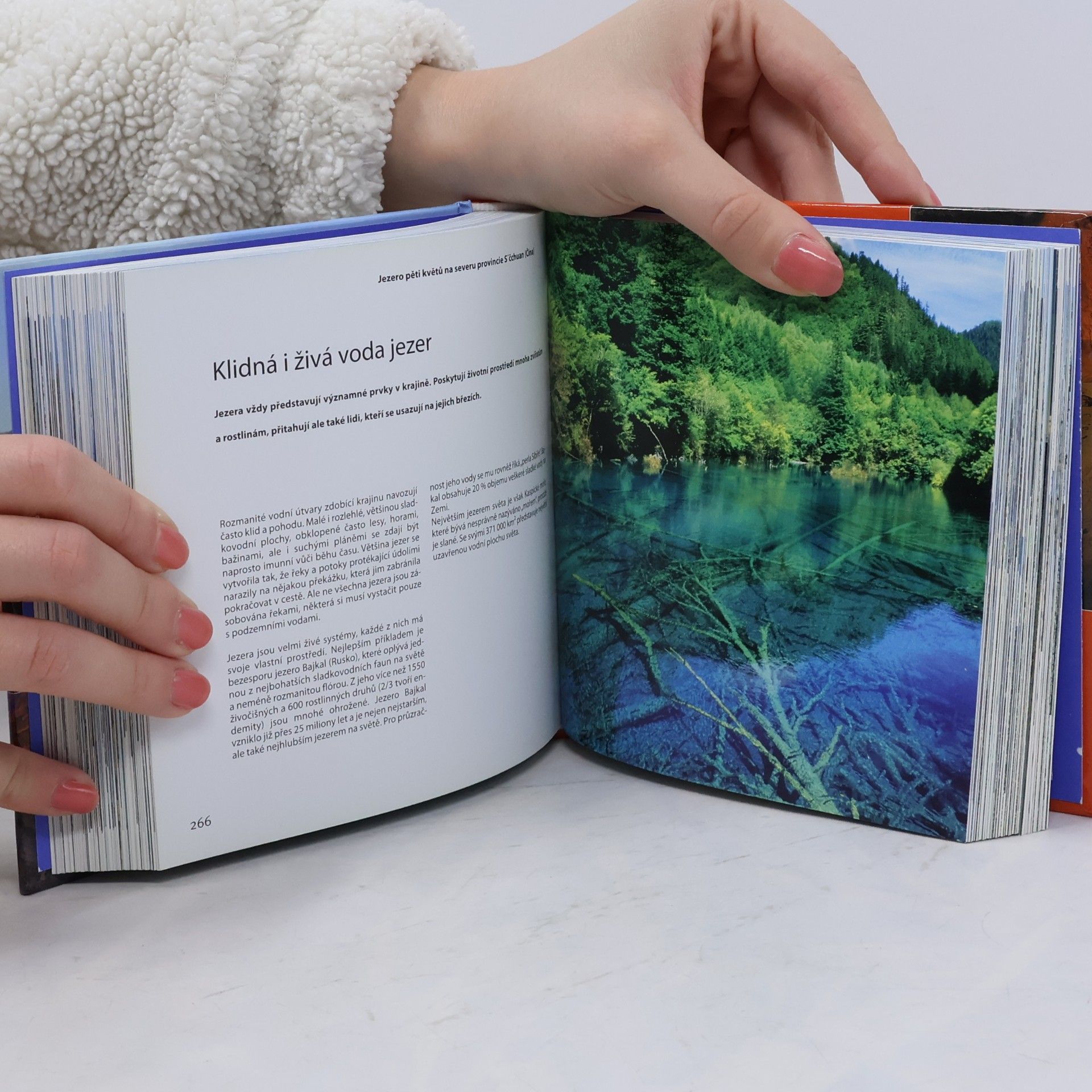 Claude Faber Poklady Země: 1001 fotografií