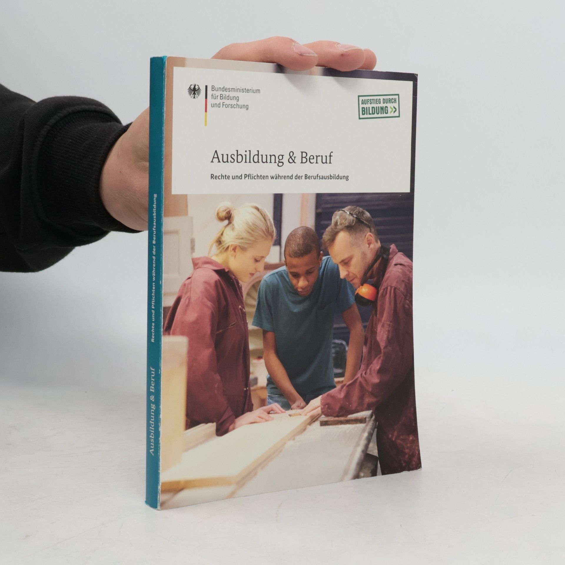 kolektiv Ausbildung & Beruf. Rechte und Pflichten während der Berufsausbildung