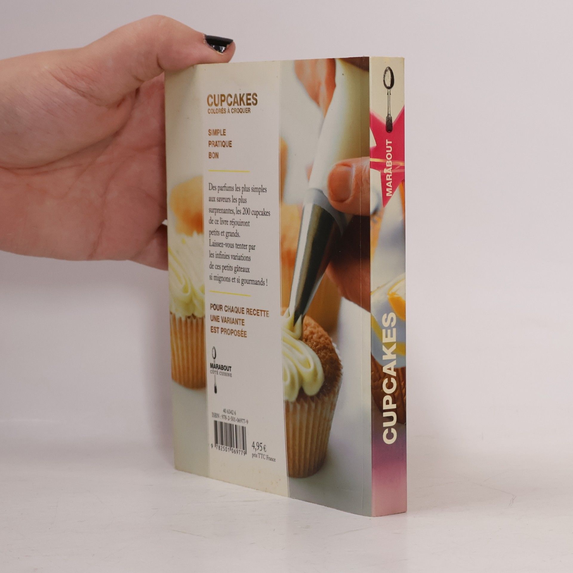 Joanna Farrow Cupcakes colorés á croquer
