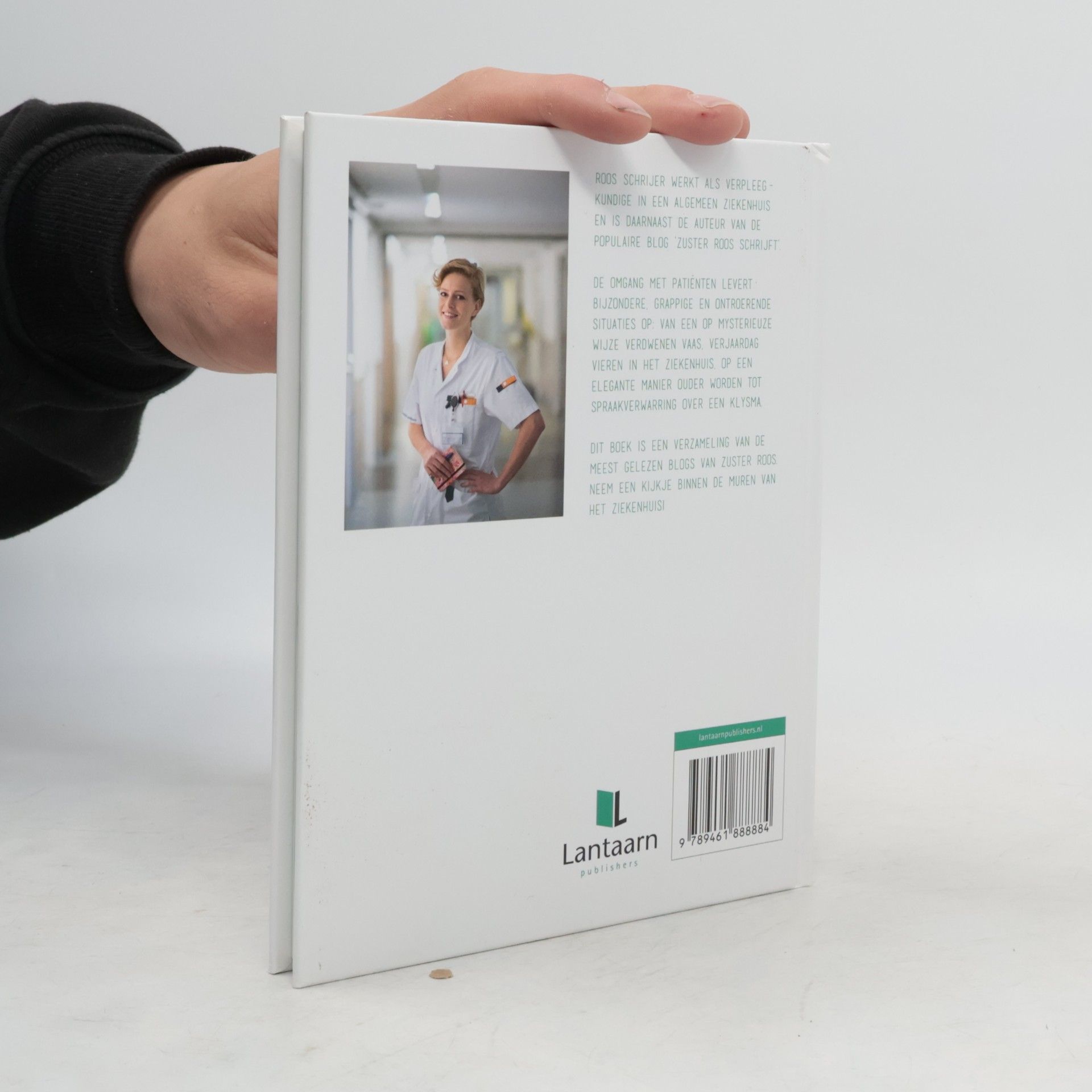 Schrijer, Roos Zuster Roos schrijft