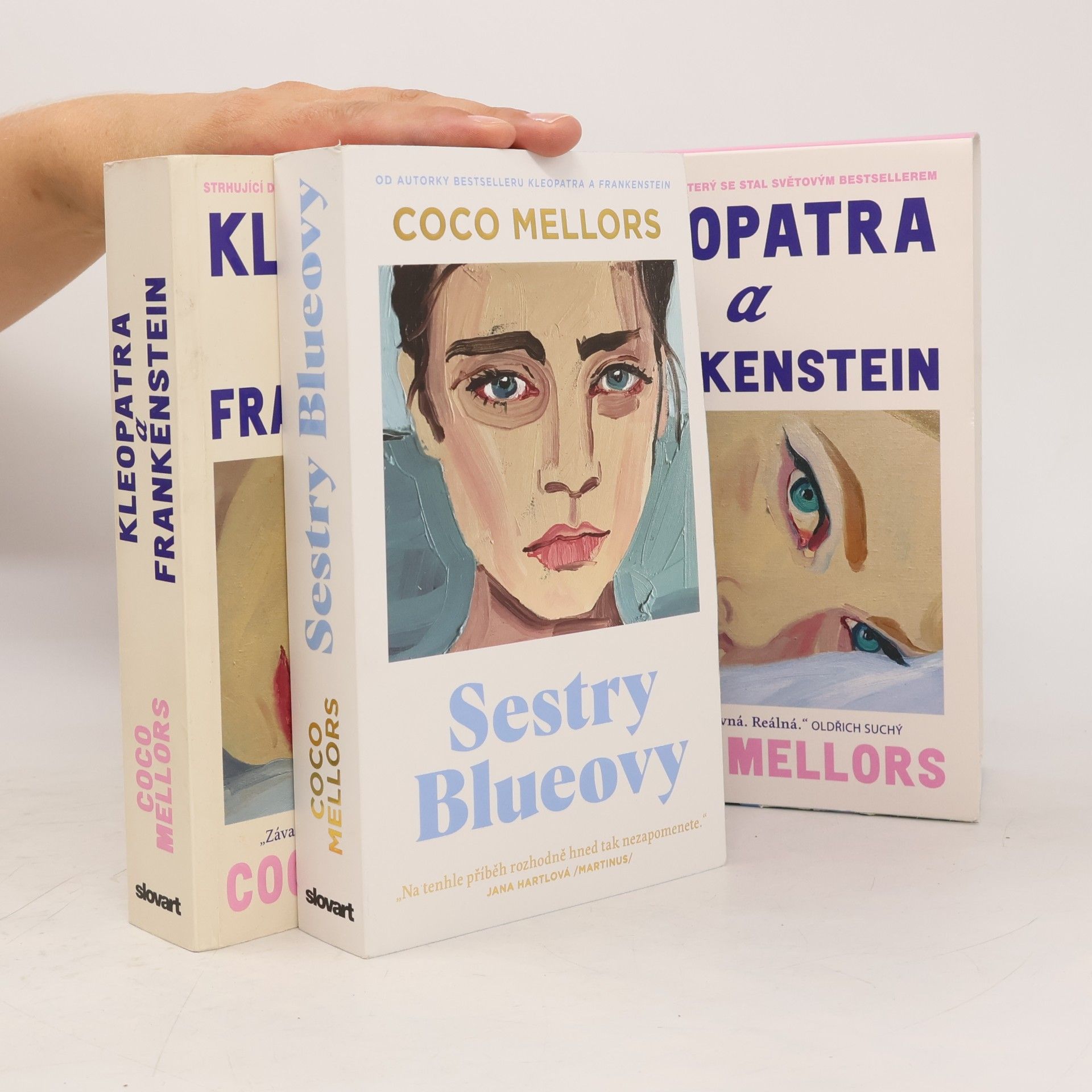 Kleopatra a Frankenstein. Sestry Blueovy