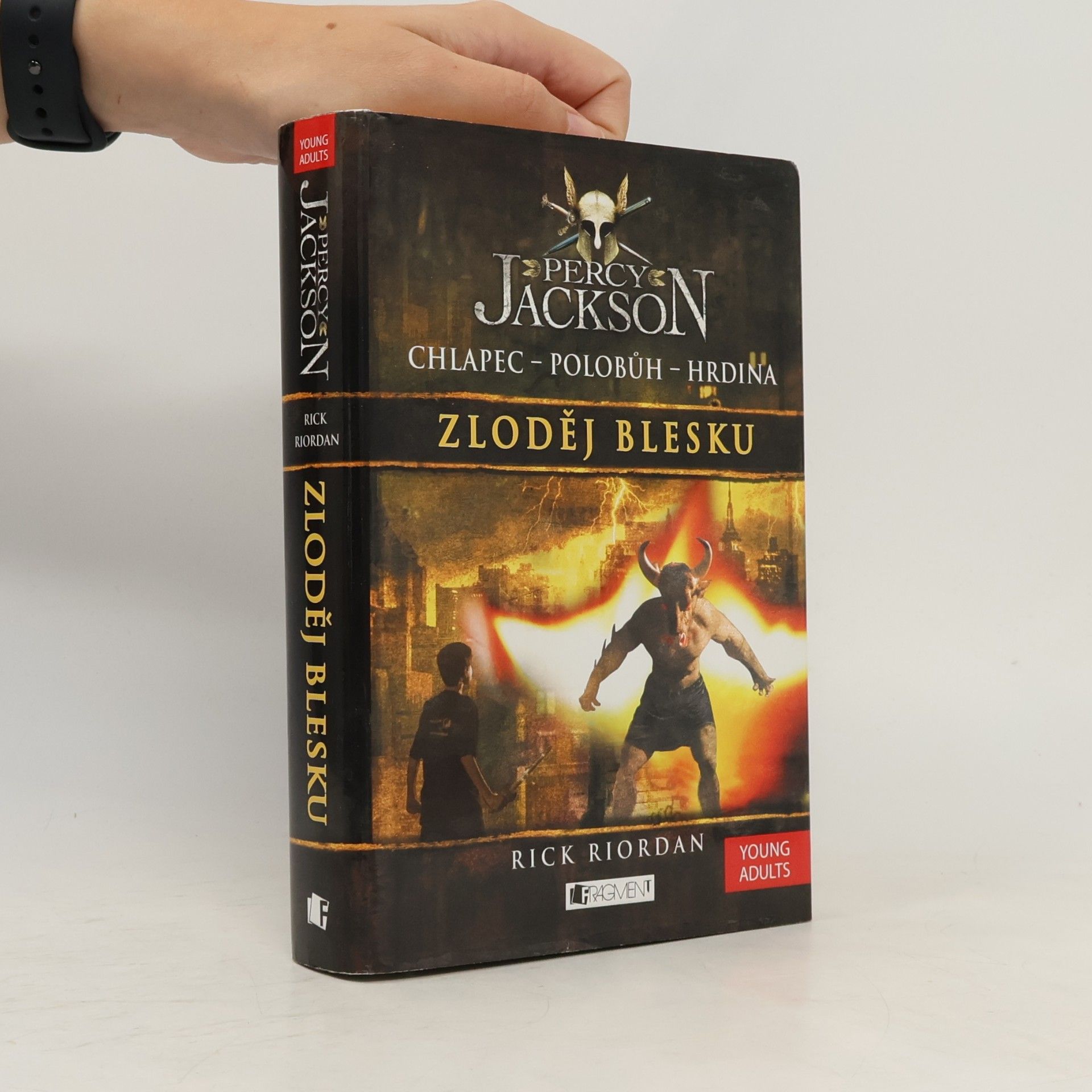 Rick Riordan Percy Jackson. Zloděj blesku