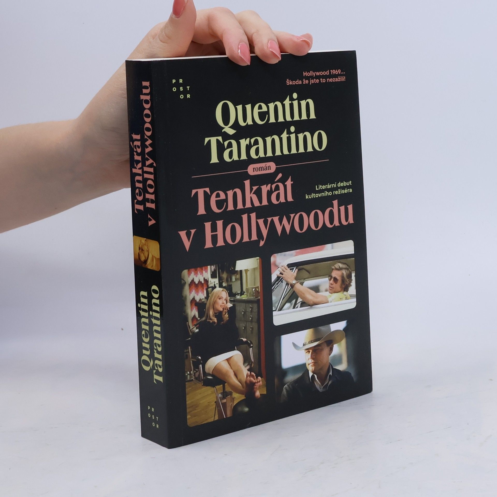Quentin Tarantino Tenkrát v Hollywoodu : román