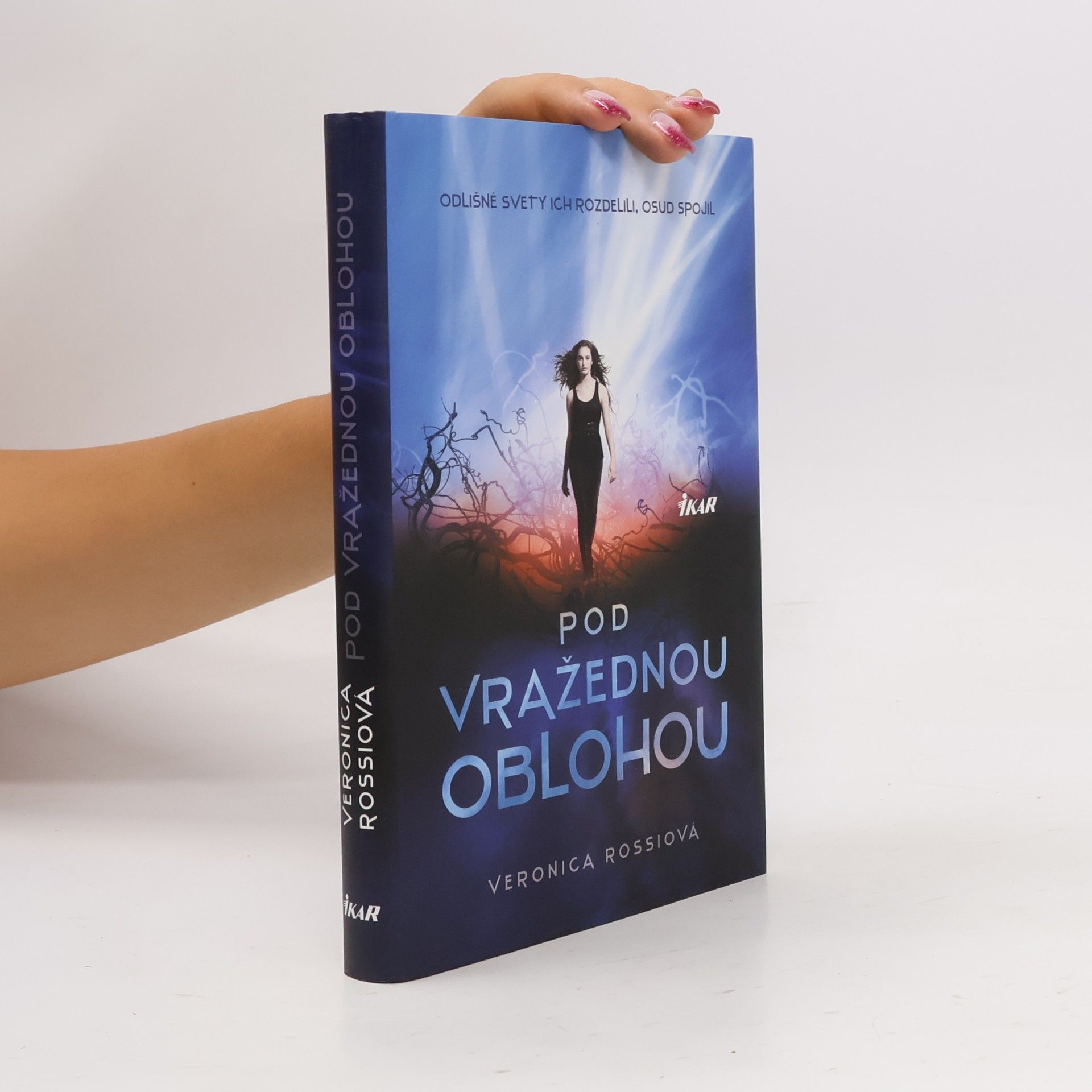 Veronica Rossi Pod vražednou oblohou