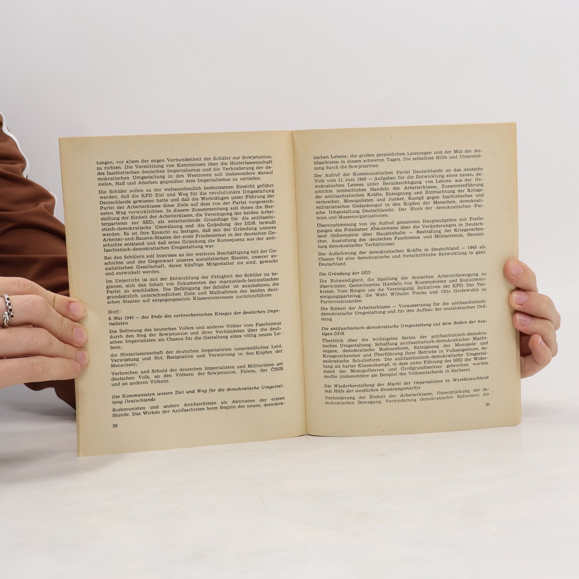 kolektiv Lehrplan Staatsbürgerkunde