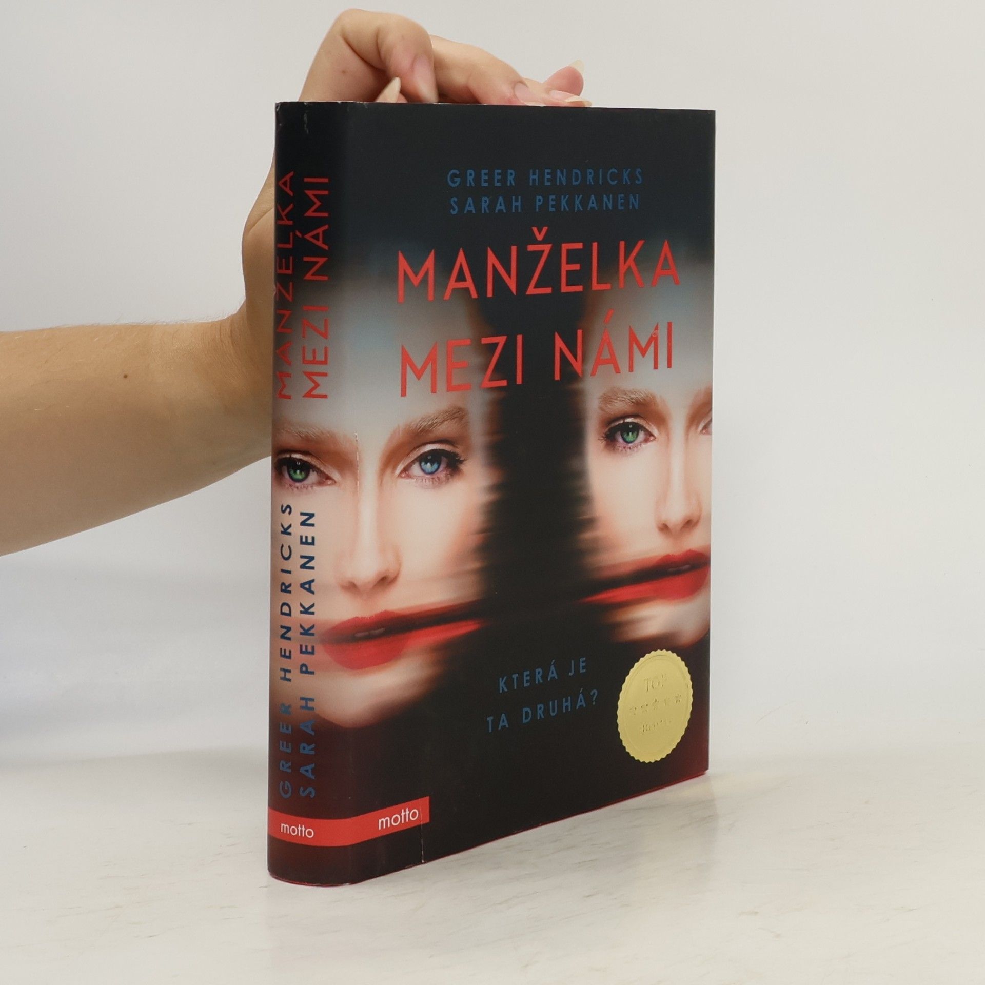 Greer Hendricks Manželka mezi námi
