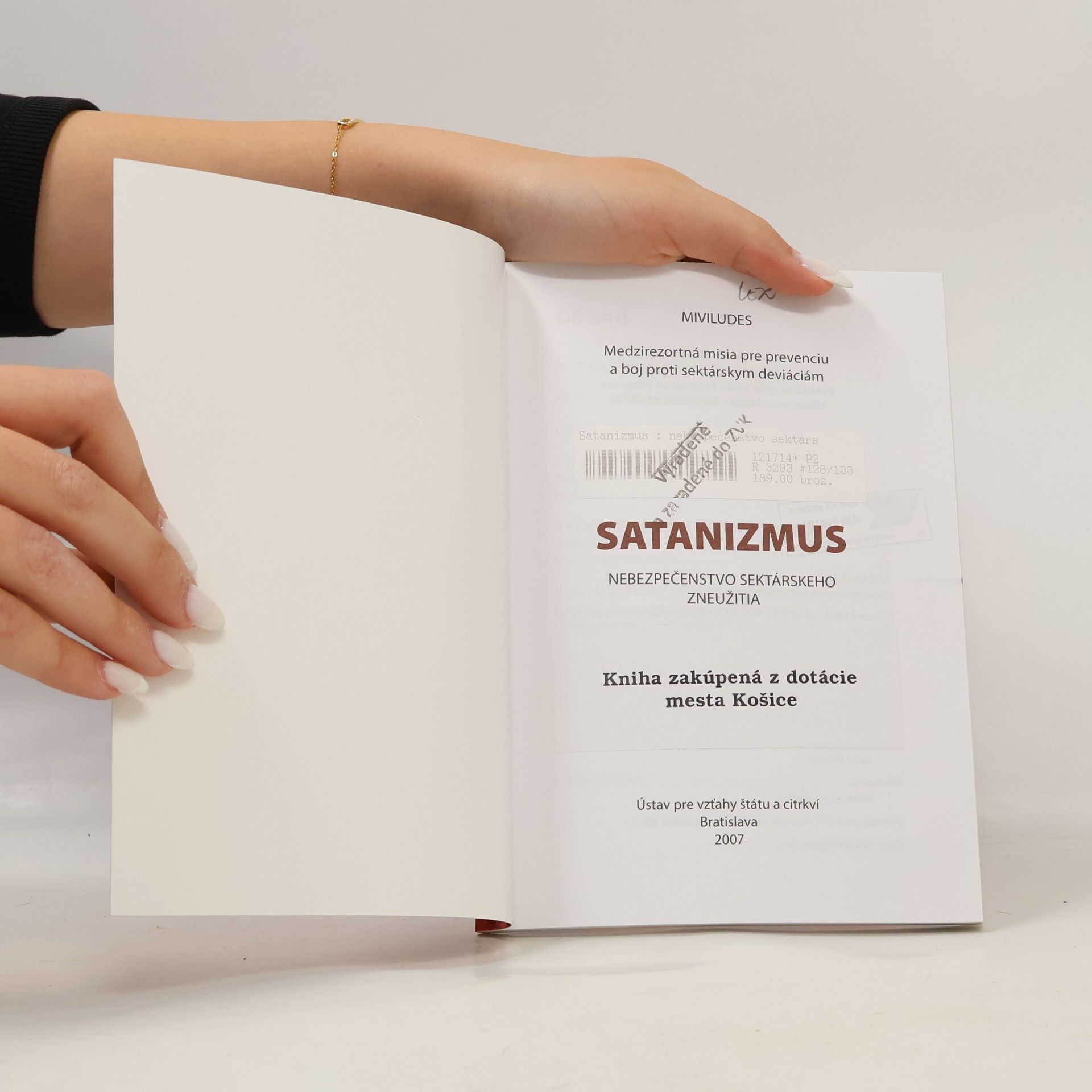 Mária Cíferská Satanizmus : nebezpečenstvo sektárskeho zneužitia