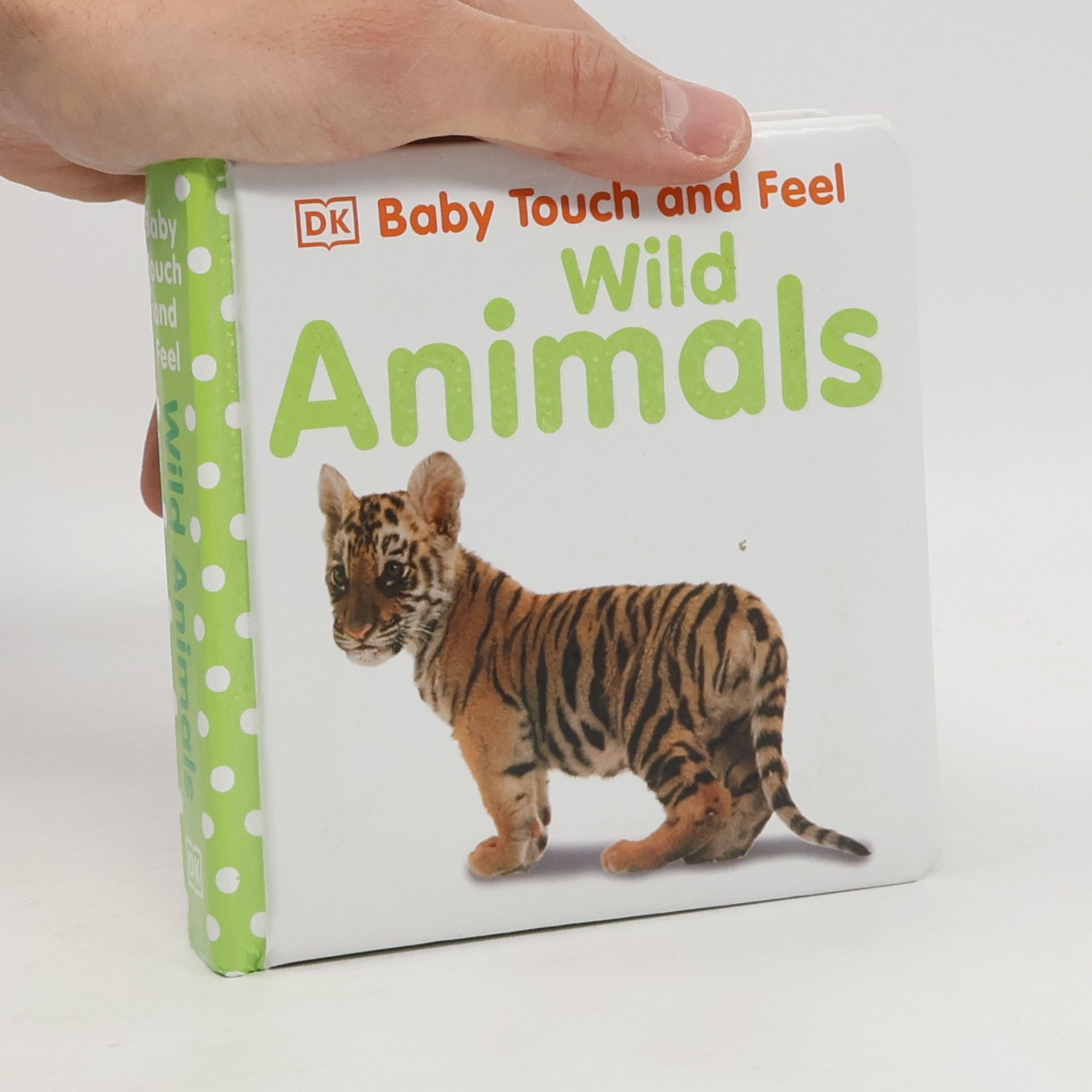 Howard Hughes Baby Touch and Feel: Wild Animals