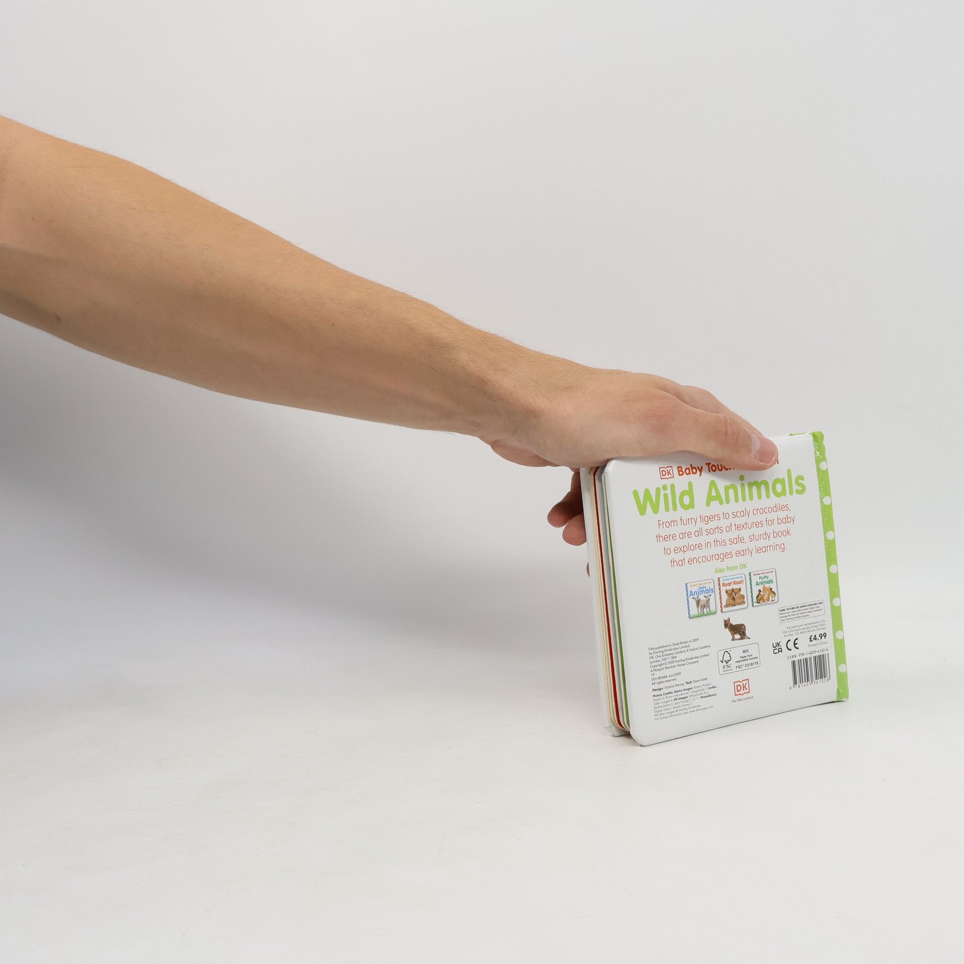 Howard Hughes Baby Touch and Feel: Wild Animals