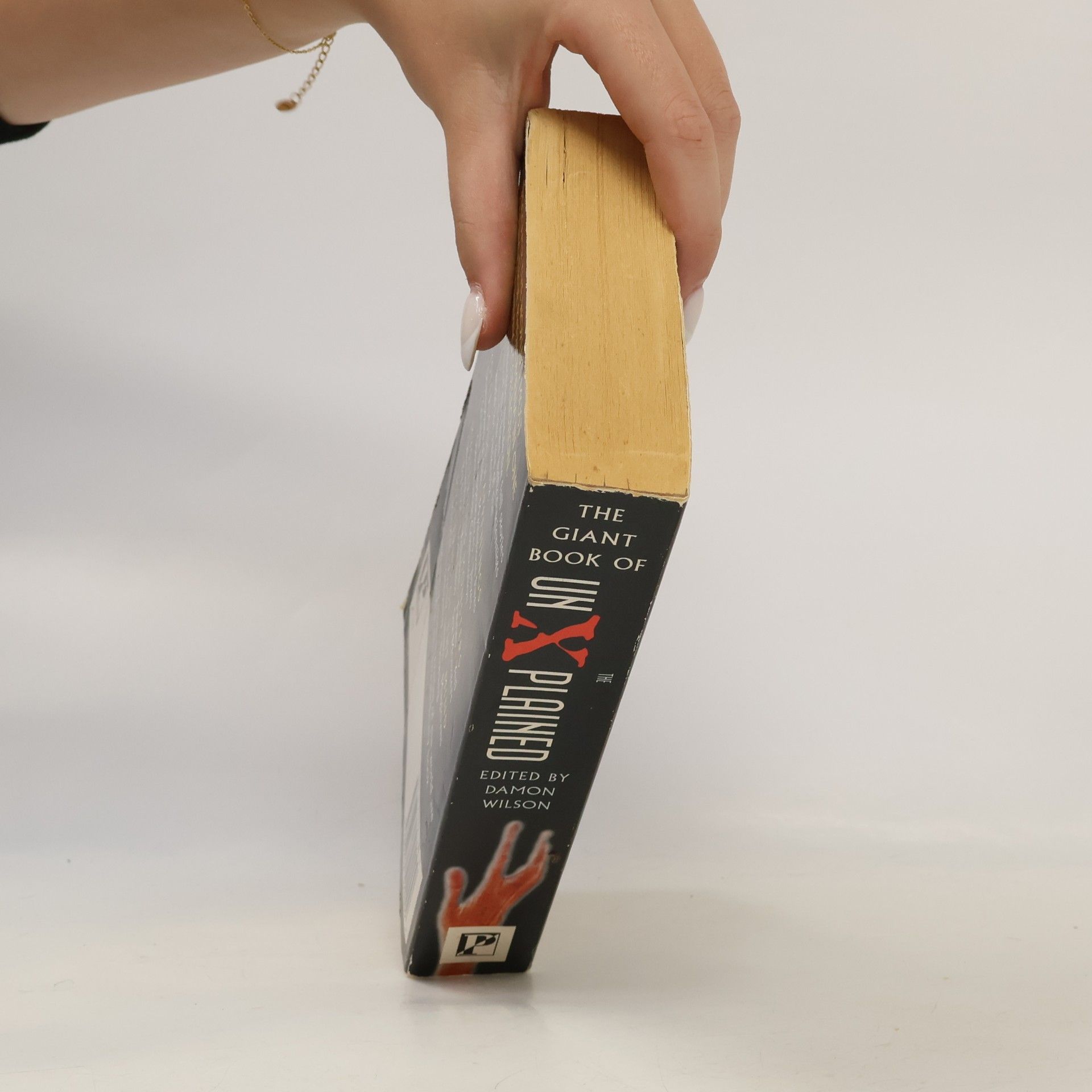 Damon Wilson The Giant Book of The UnXplained