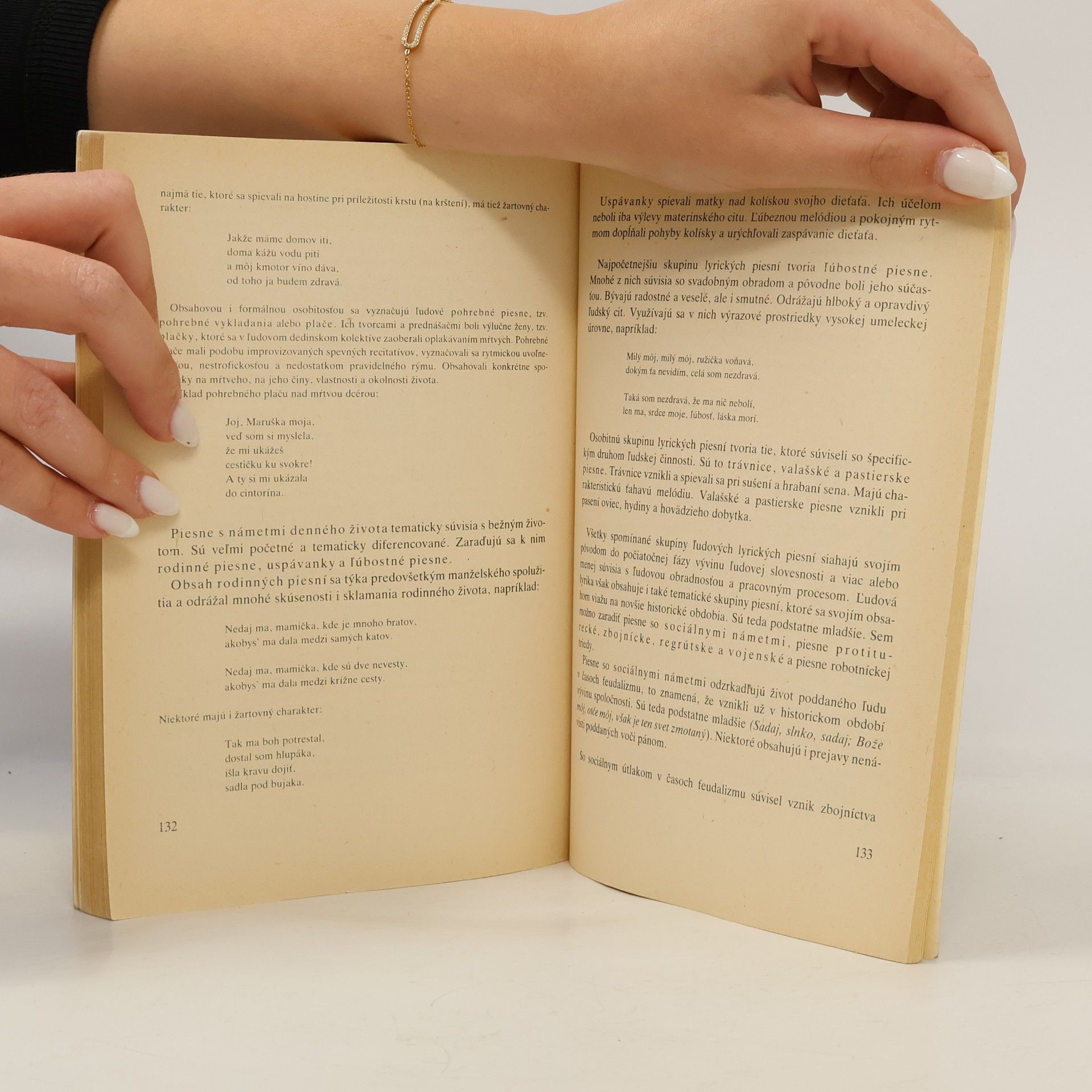 Ľuba Neumanová Teória literatury pre stredné školy