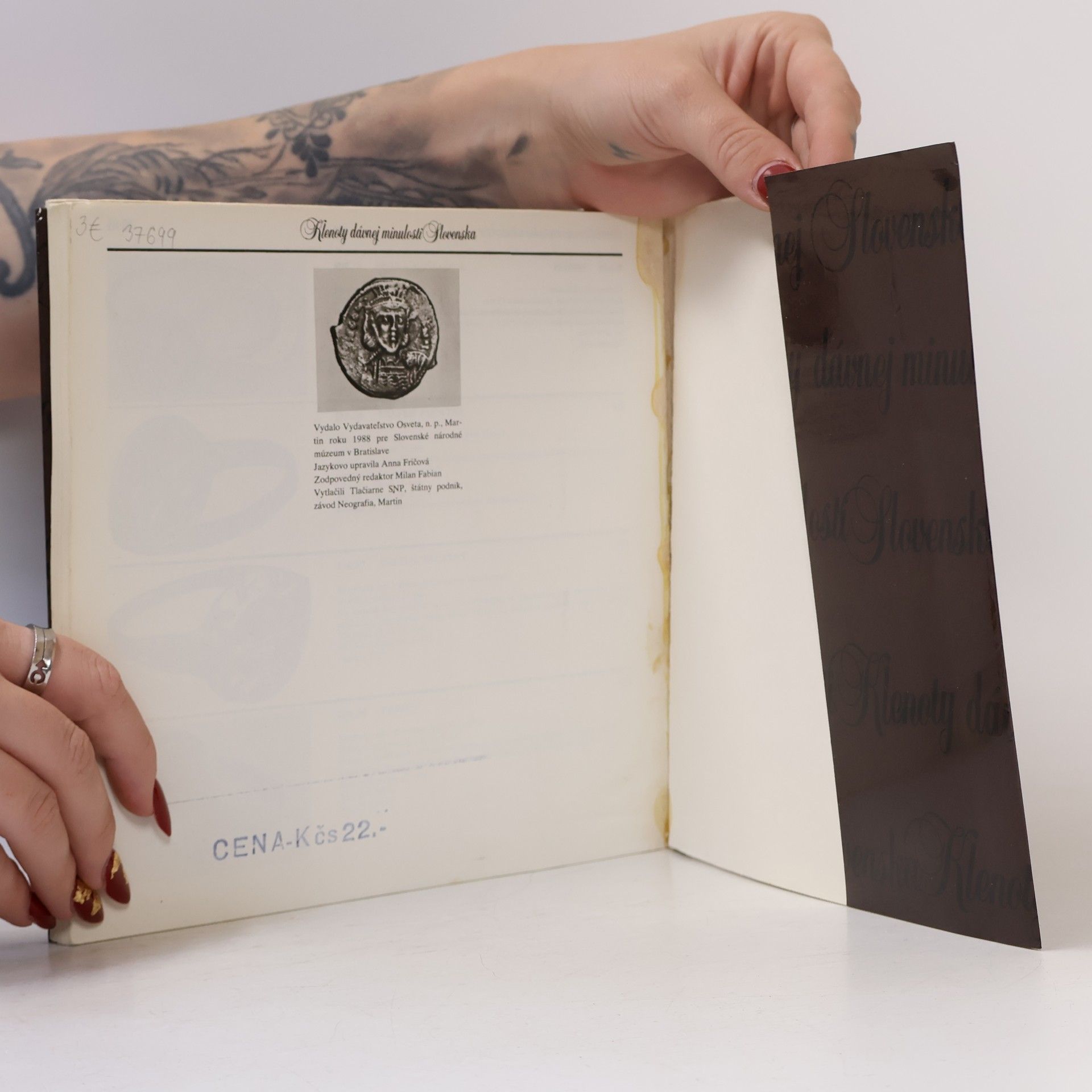 Bohuslav Chropovský Klenoty dávnej minulosti Slovenska: katalóg expozície