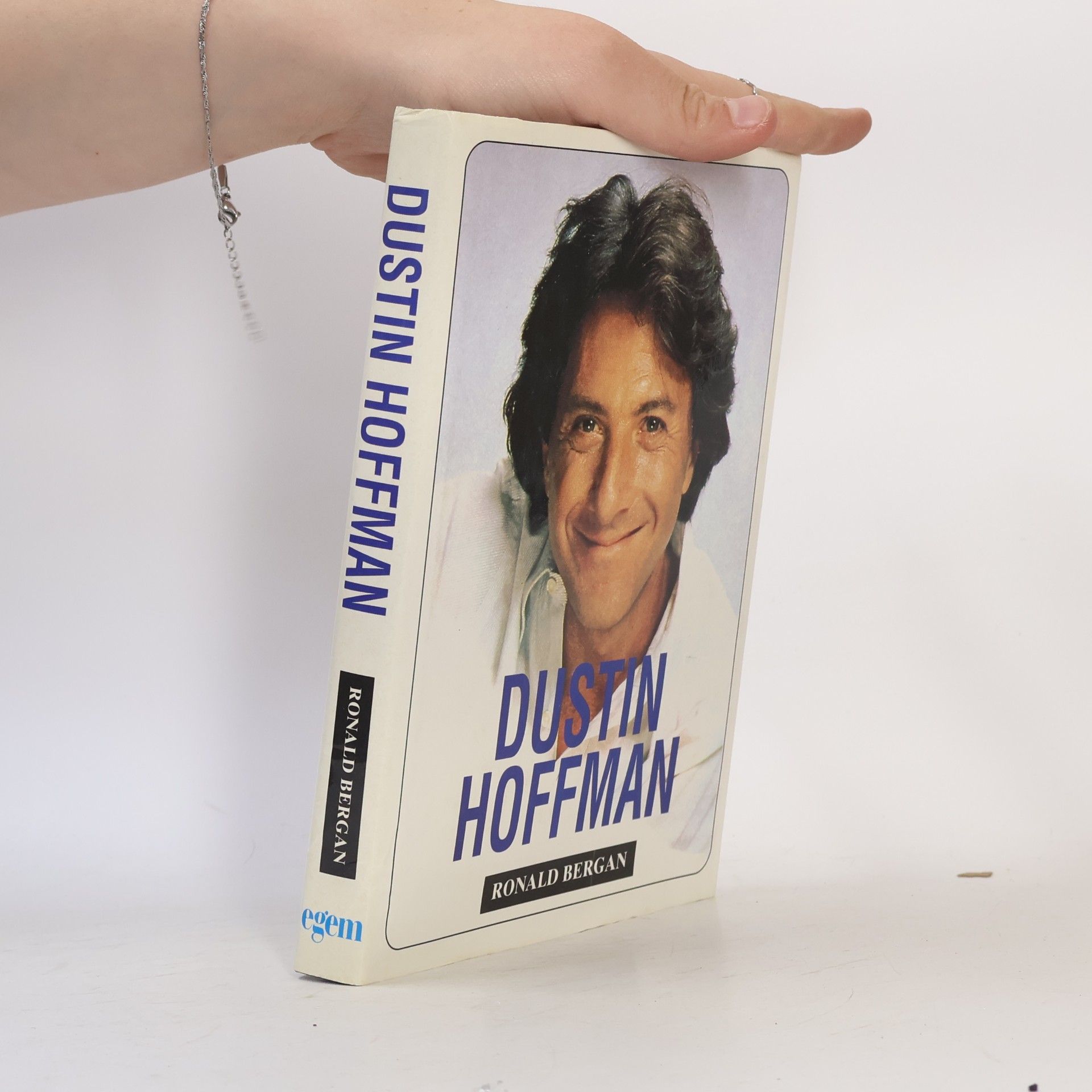 Ronald Bergan Dustin Hoffman