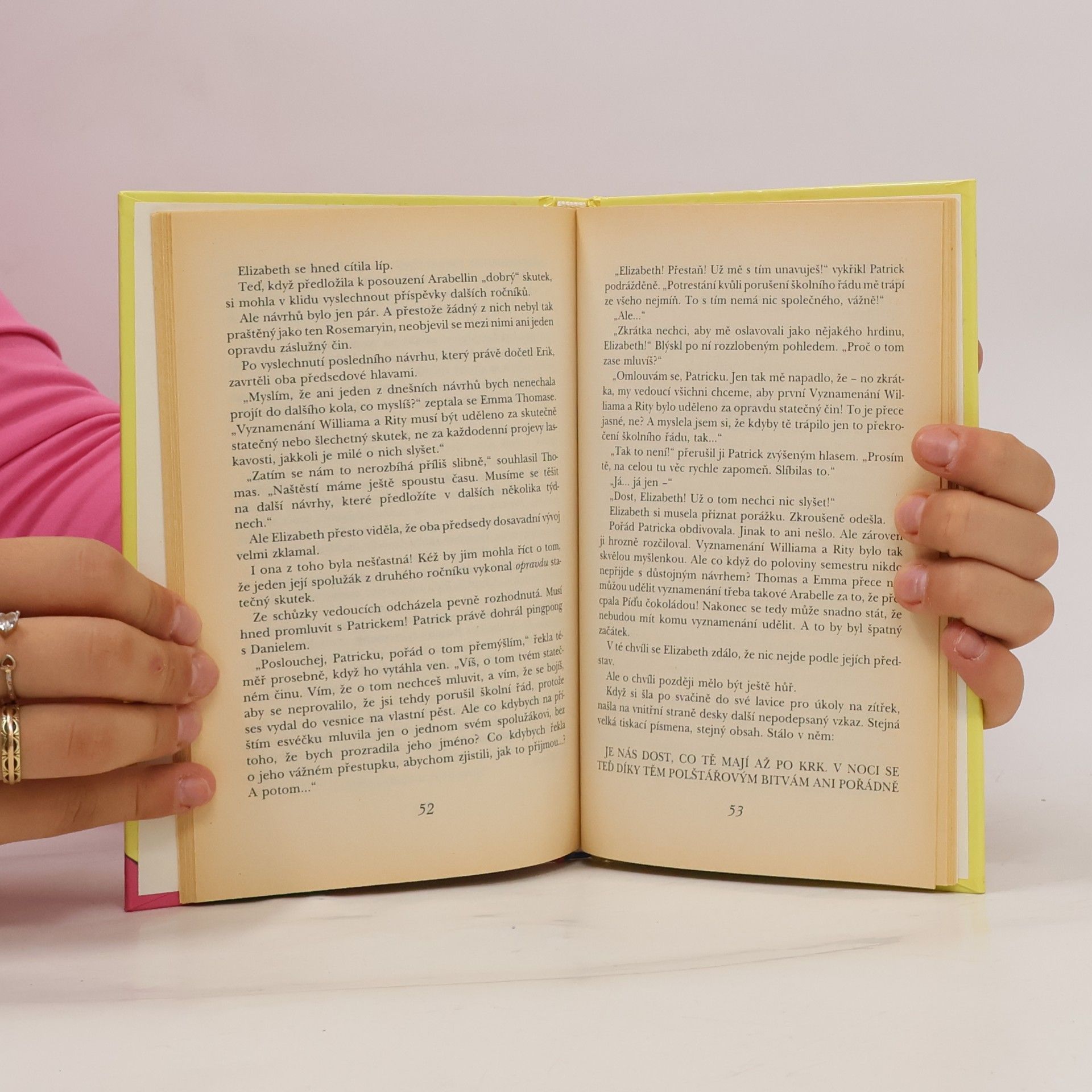 Enid Blyton Kamarádky. Elizabeth má trable s kluky.