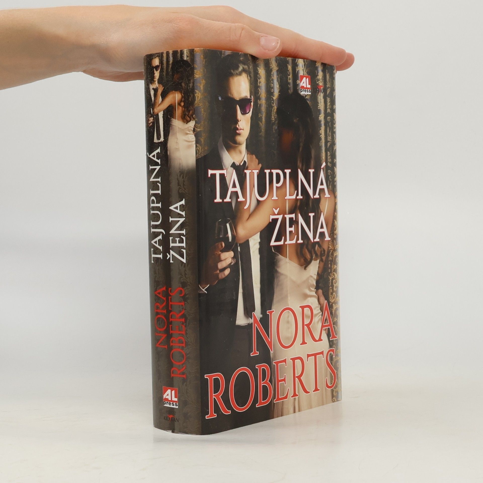 Nora Roberts Tajuplná žena