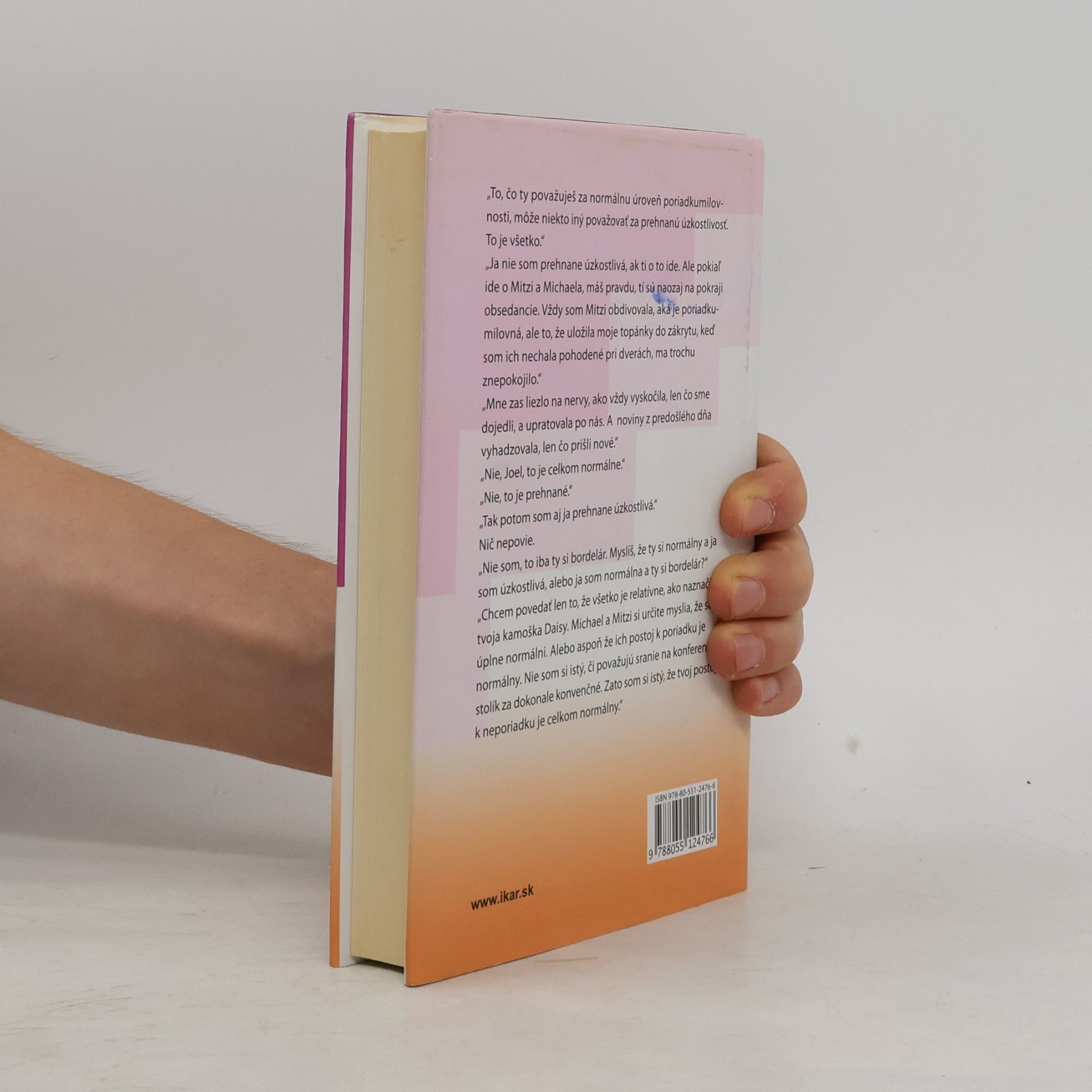 Christina Hopkinson A uprac ten bordel dolu pod schodmi!
