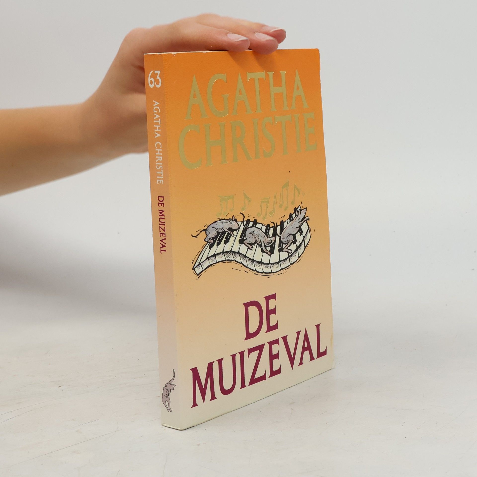 J. A. W. Hartong-de Roode Agatha Christie - 63: De muizeval