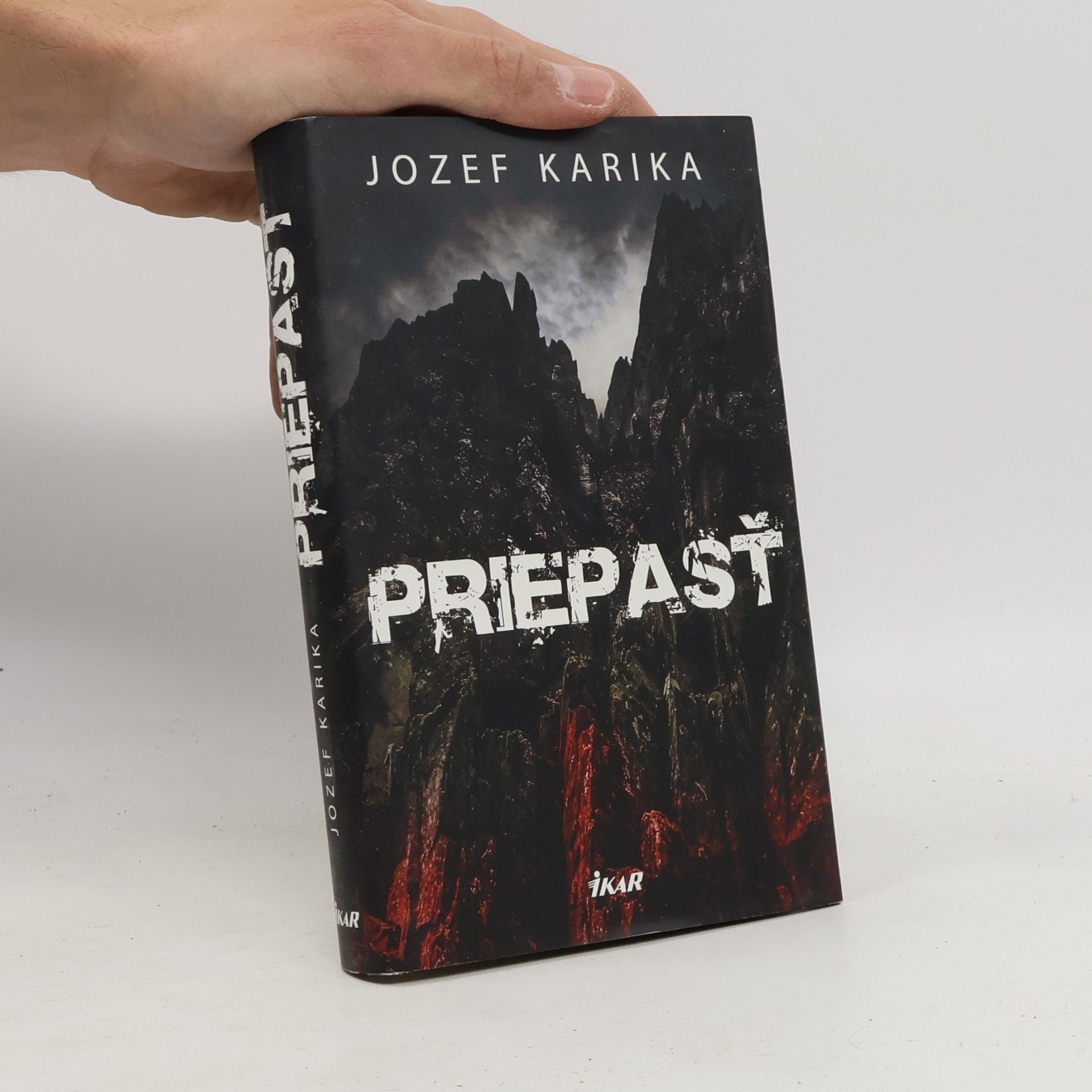 Jozef Karika Priepasť