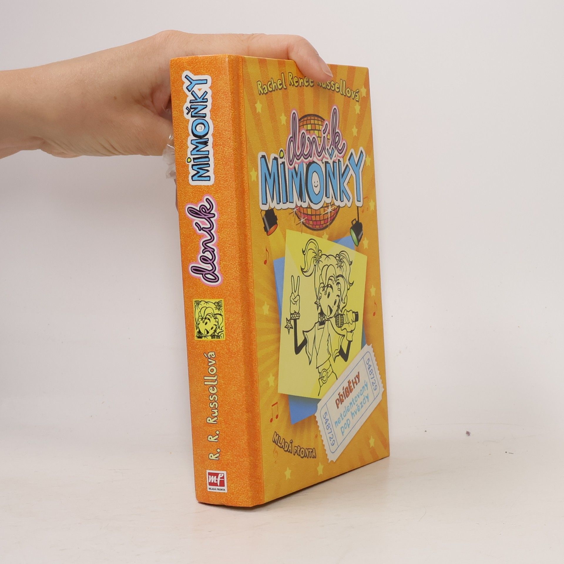 Deník mimoňky 3. Příběhy netalentovaný pop hvězdy