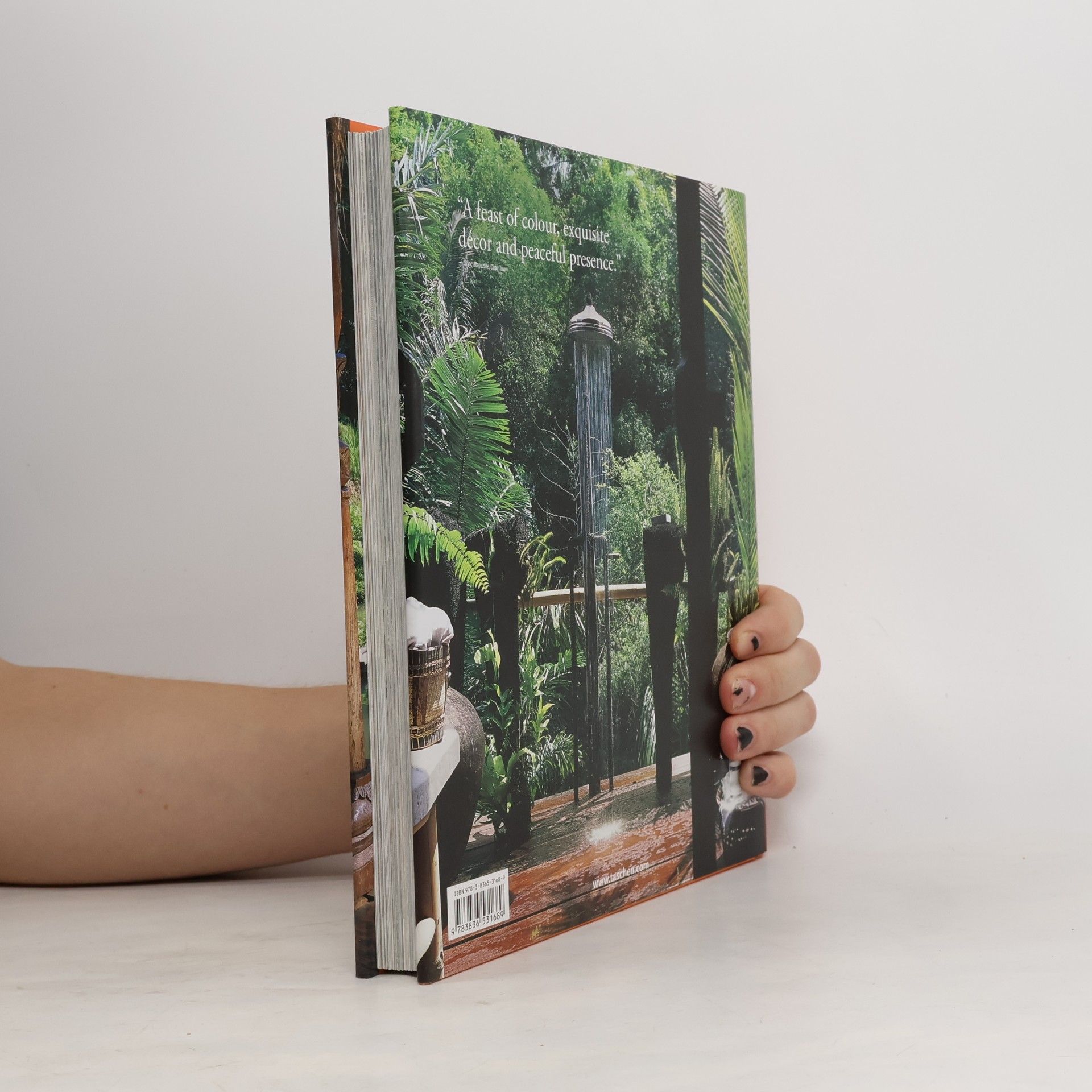 Various authors Living in Bali