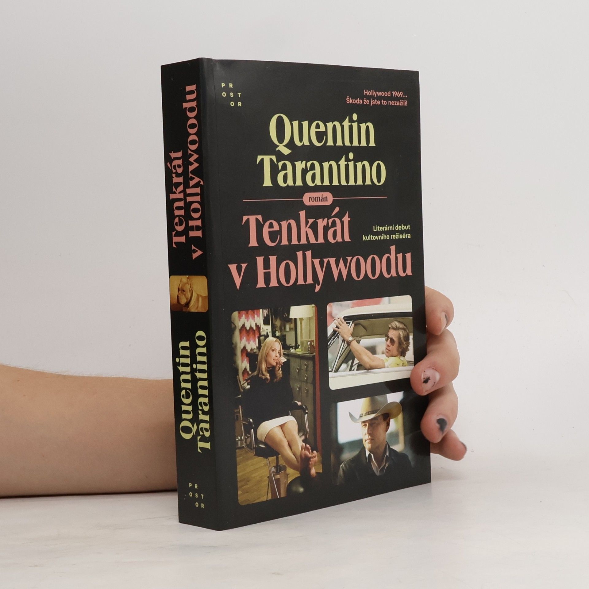 Quentin Tarantino Tenkrát v Hollywoodu : román